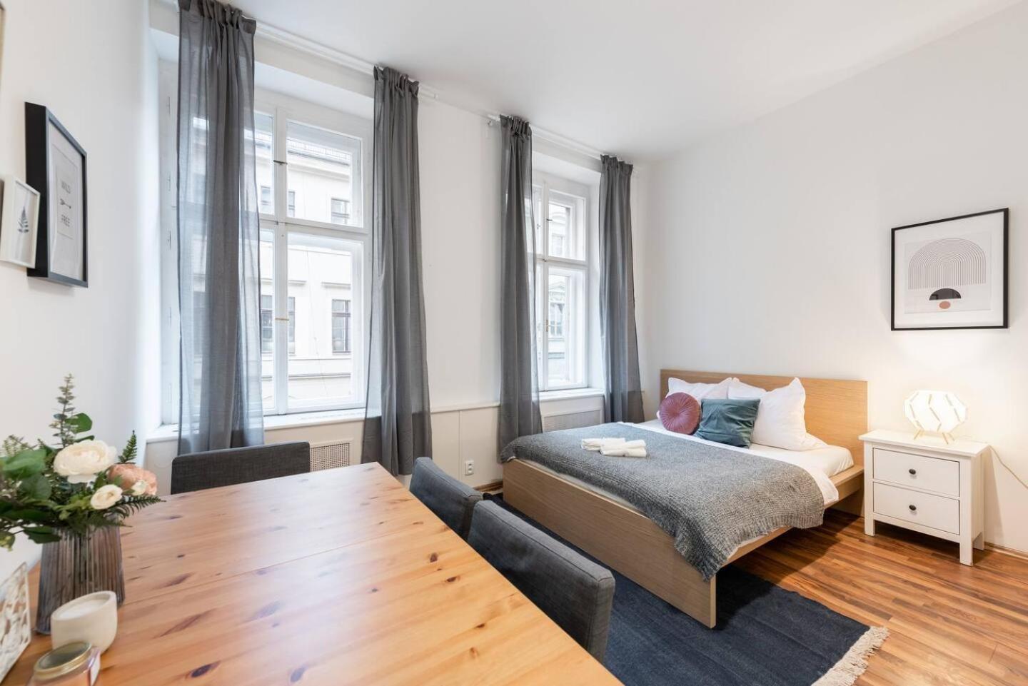 Apartment Modern Loft Getaway Prag
