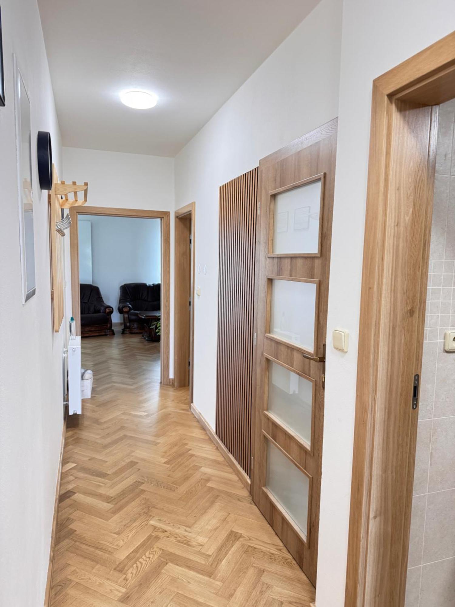 Familyvilla, New 4 Luxury Big Apartments, Parking Apartment