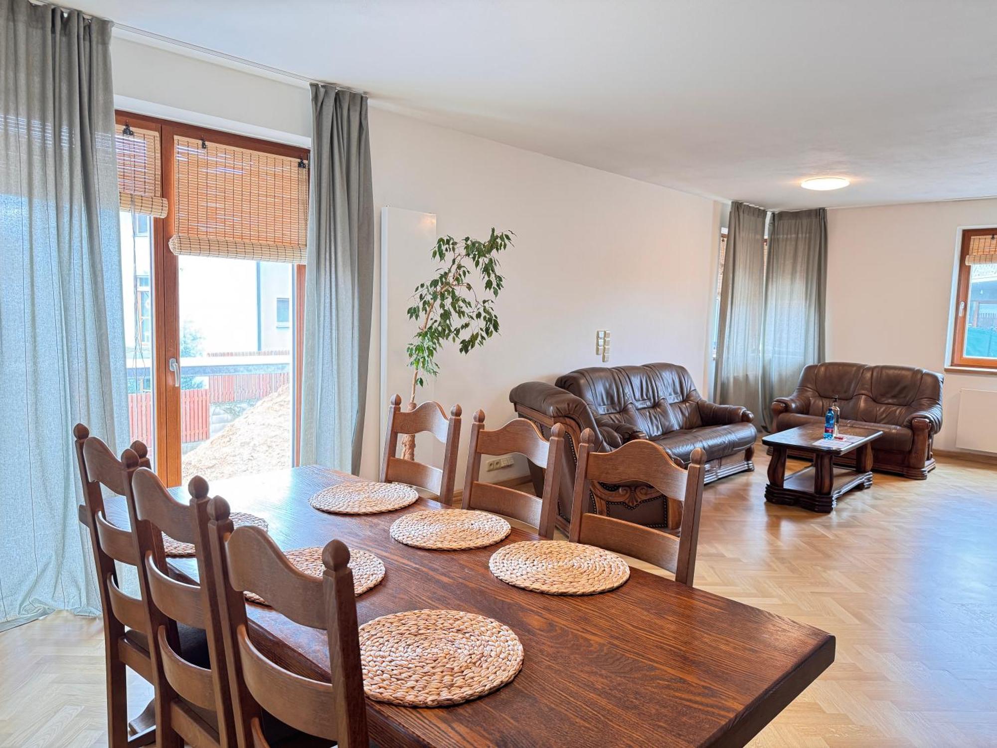 Apartment Familyvilla, New 4 Luxury Big Apartments, Parking Prag