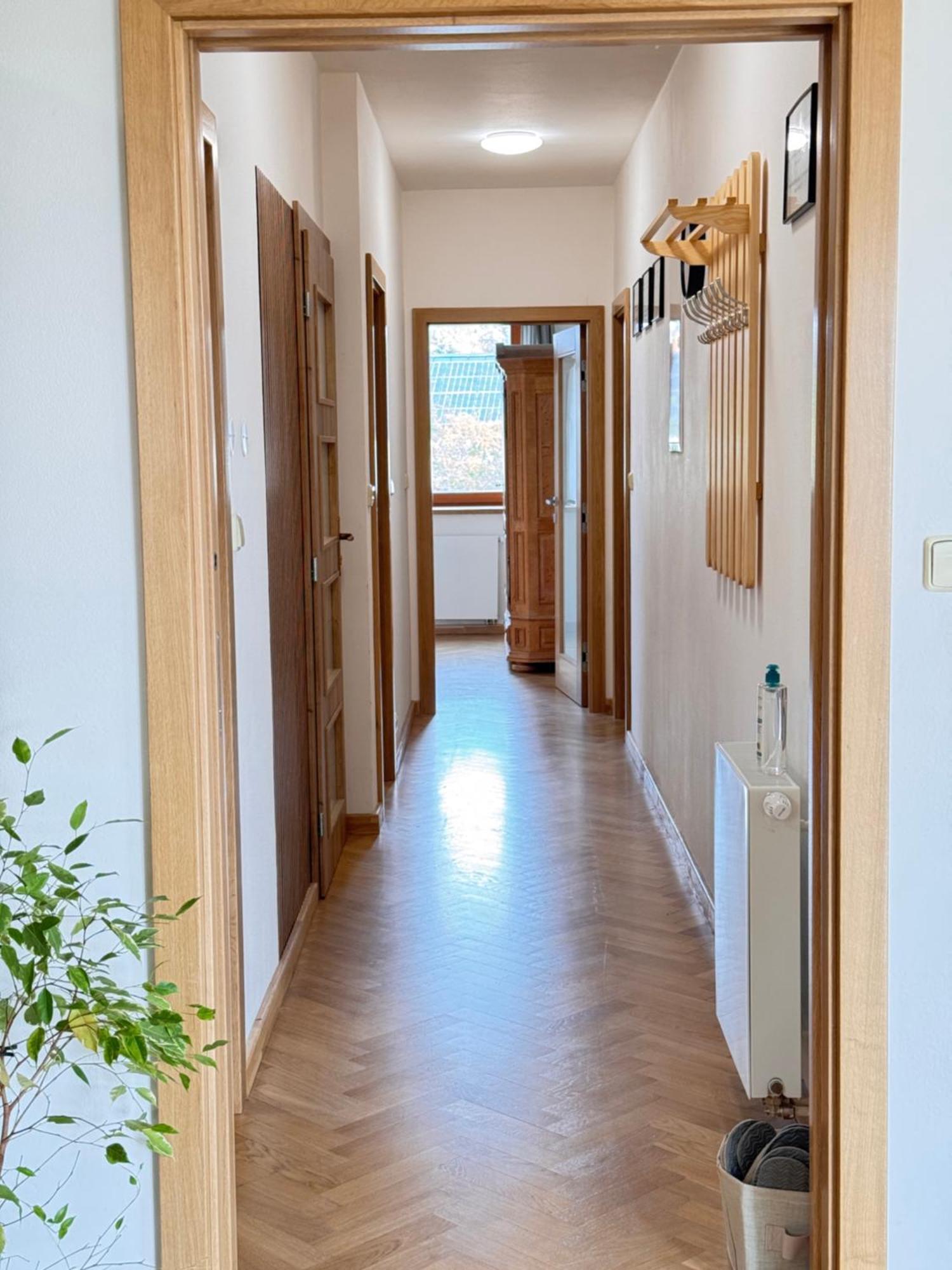 Familyvilla, New 4 Luxury Big Apartments, Parking *