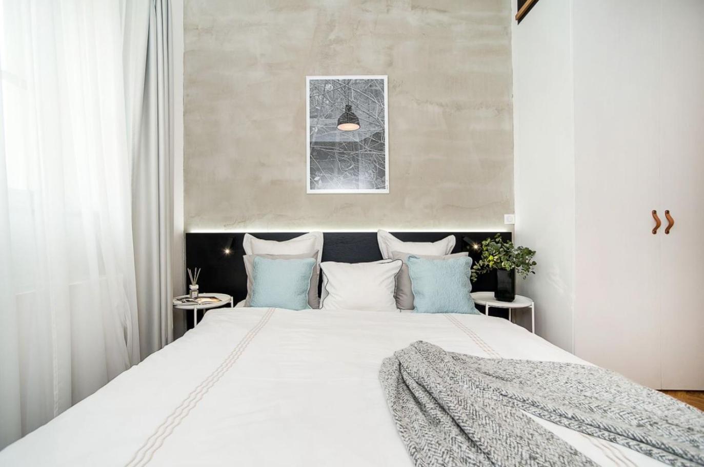 Large And Modern In The Heart Of