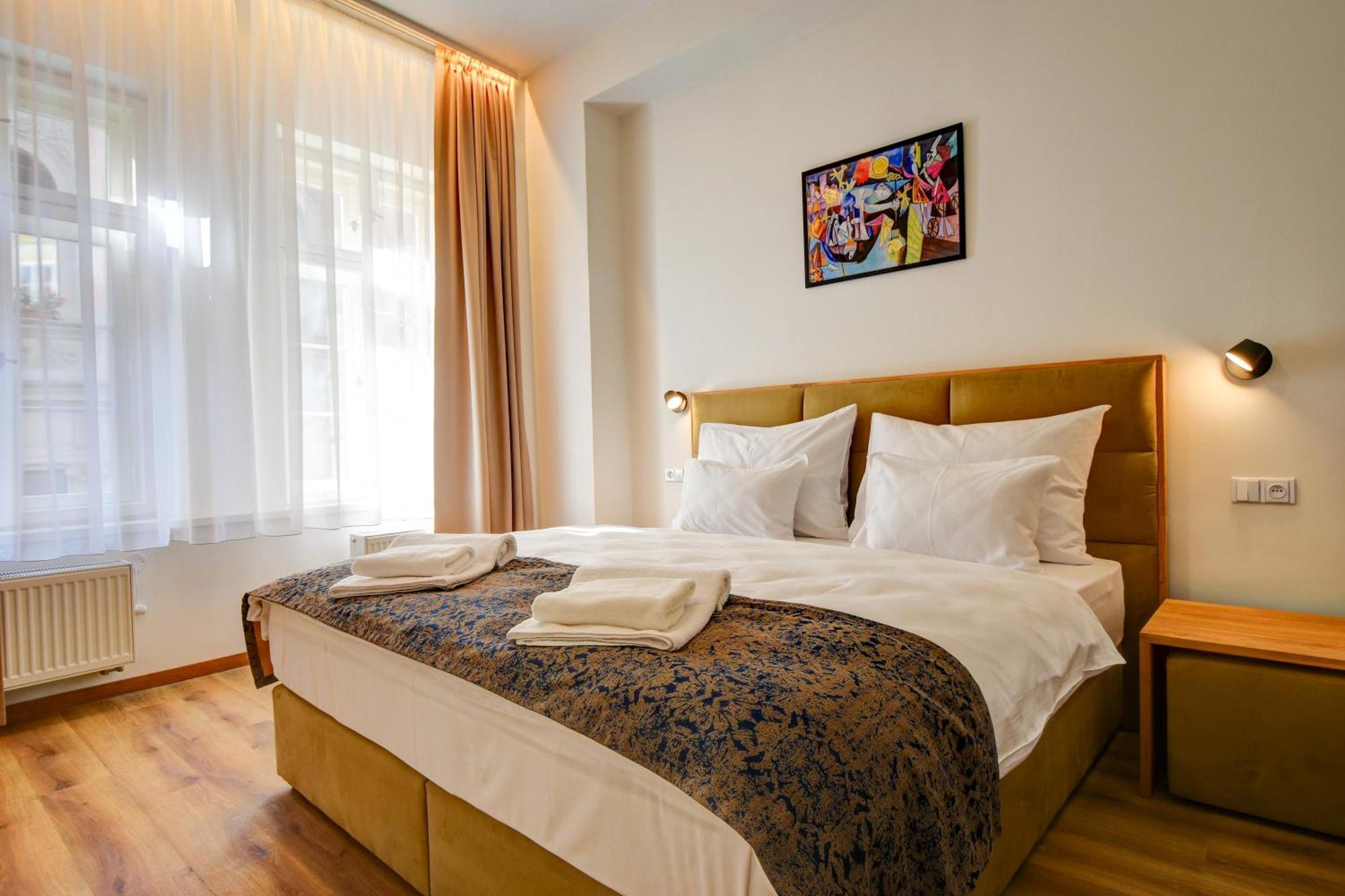 Karlova 4*