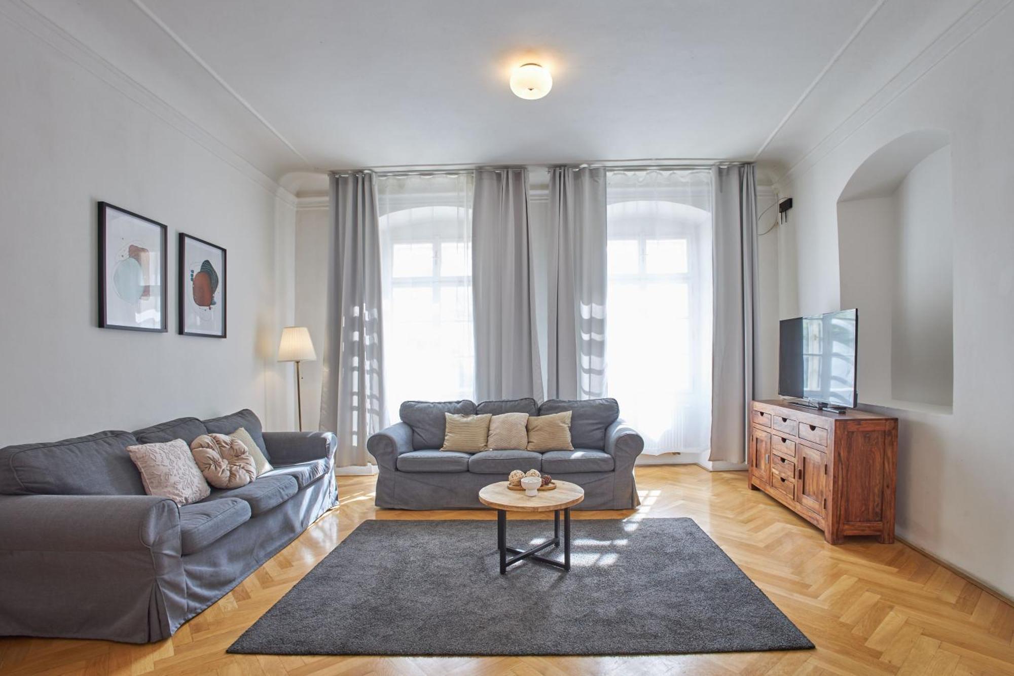 Aparthotel Charles Bridge