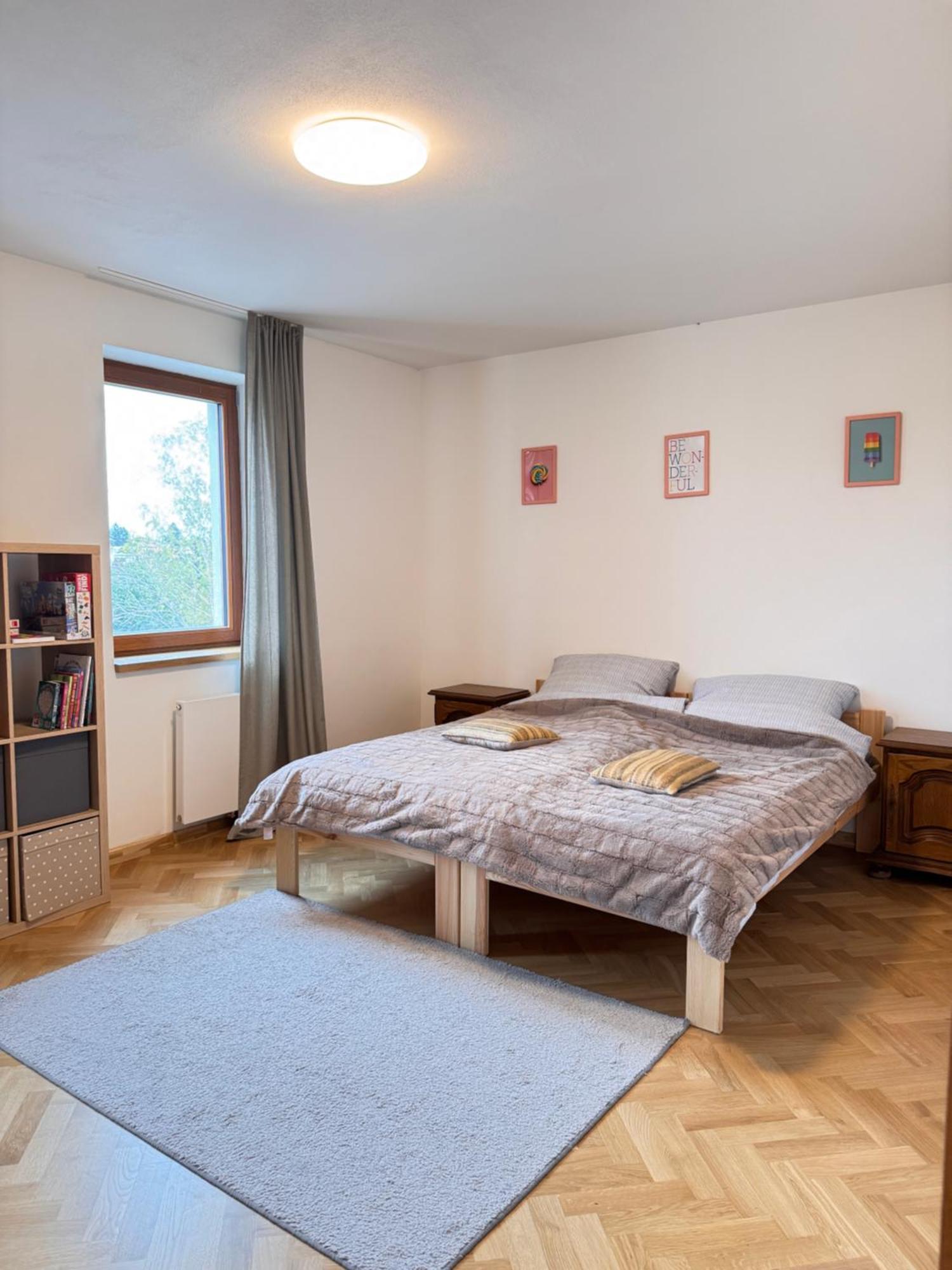 Familyvilla, New 4 Luxury Big Apartments, Parking * Prag