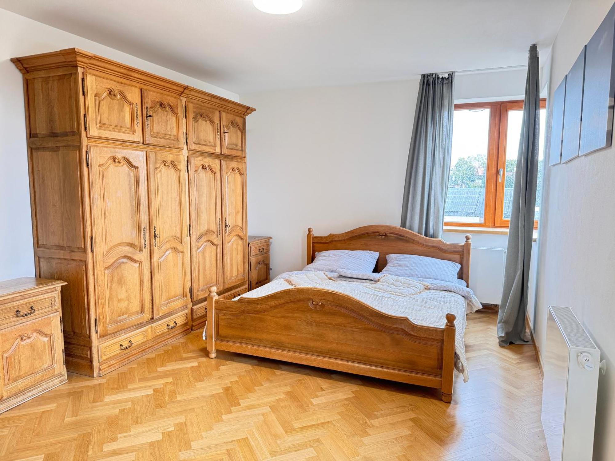 Familyvilla, New 4 Luxury Big Apartments, Parking Apartment *