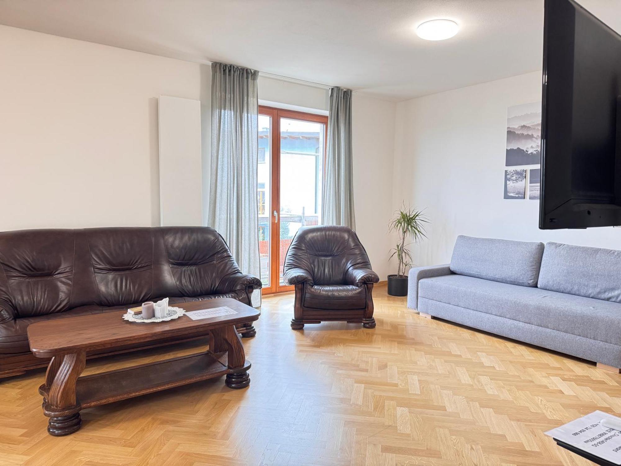 Familyvilla, New 4 Luxury Big Apartments, Parking Apartment *