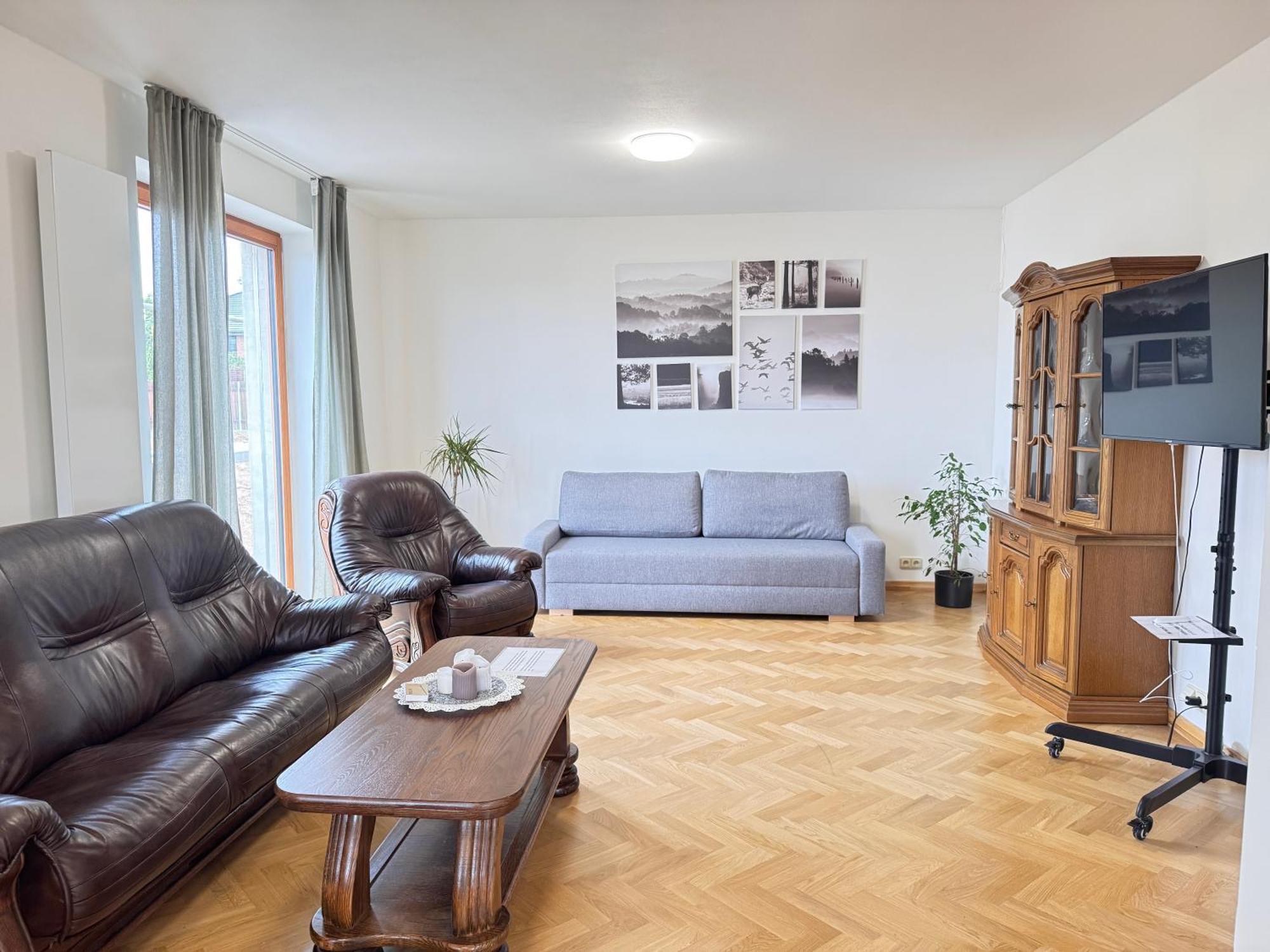 Familyvilla, New 4 Luxury Big Apartments, Parking Apartment Prag