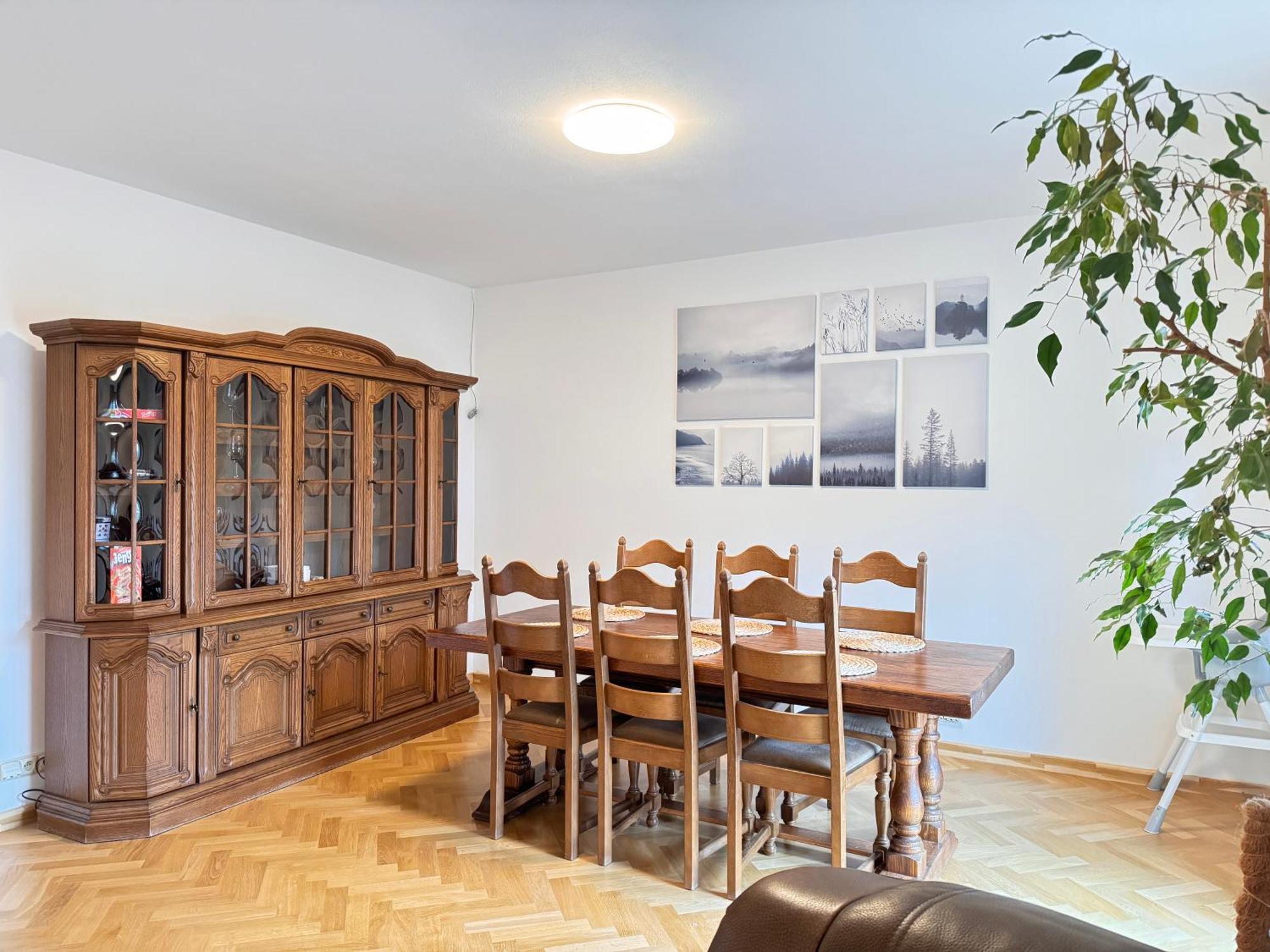 Familyvilla, New 4 Luxury Big Apartments, Parking