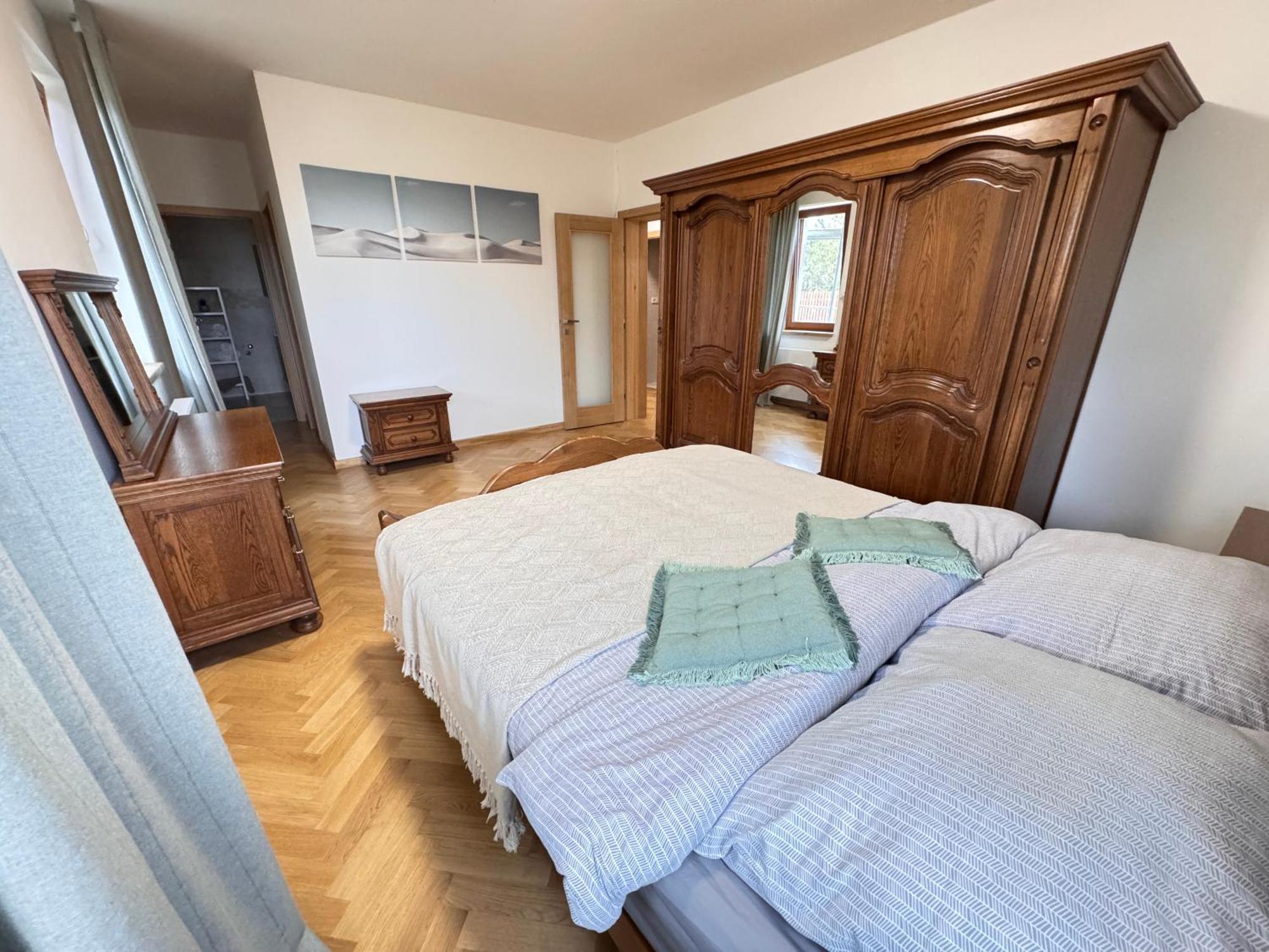 Apartment Familyvilla, New 4 Luxury Big Apartments, Parking *