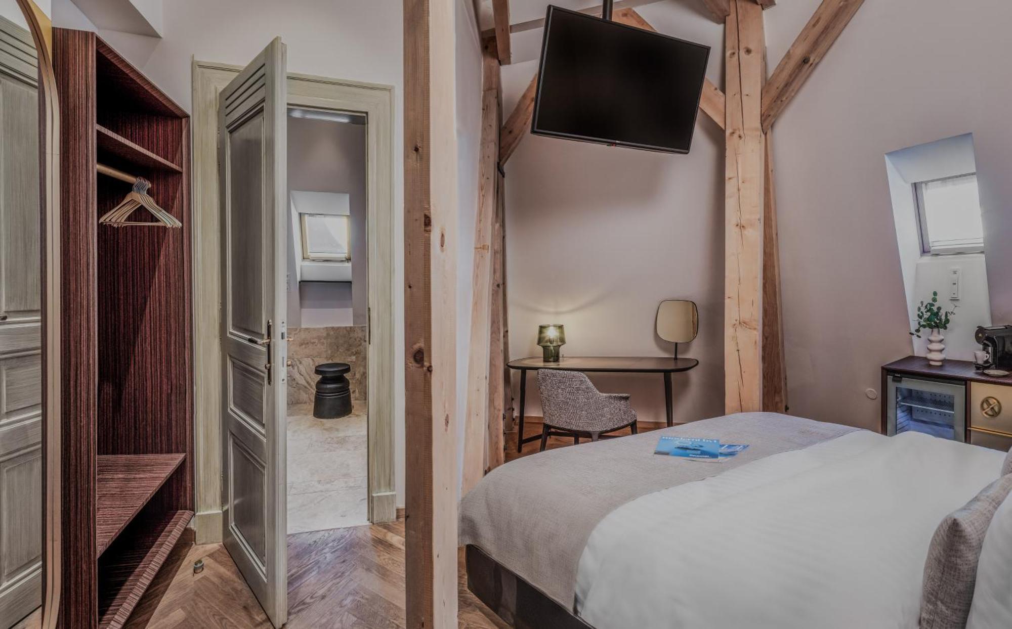 Mottl House By Adrez Aparthotel 4*