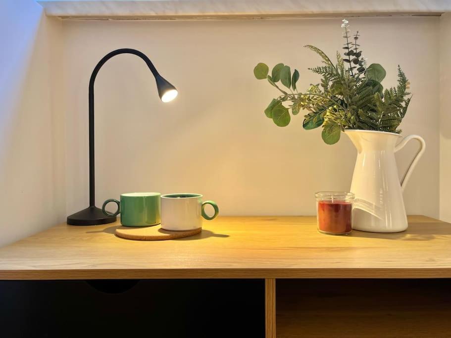 Pine - * Praha