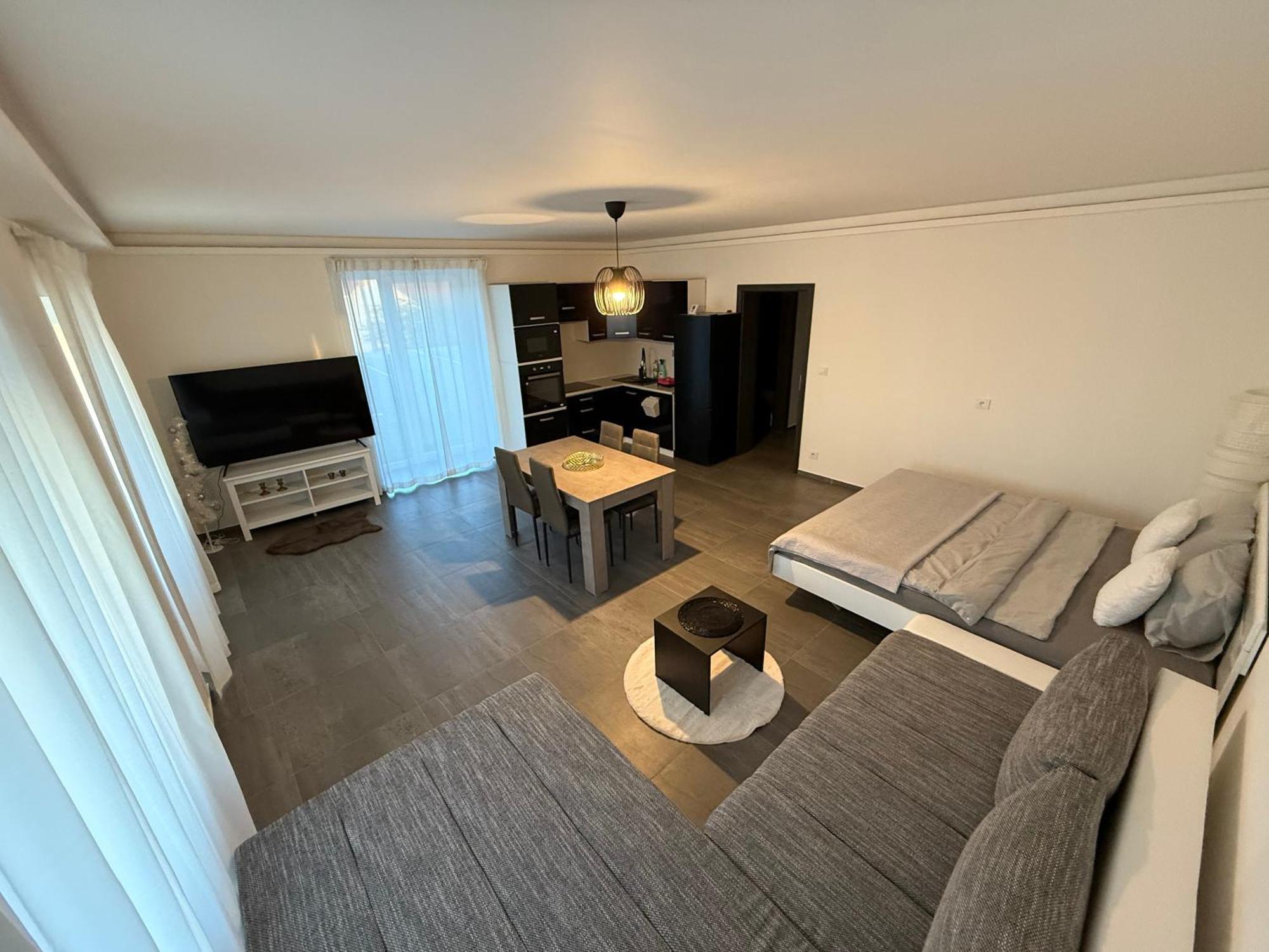 72m2 Private Garden Parking Free * Prag