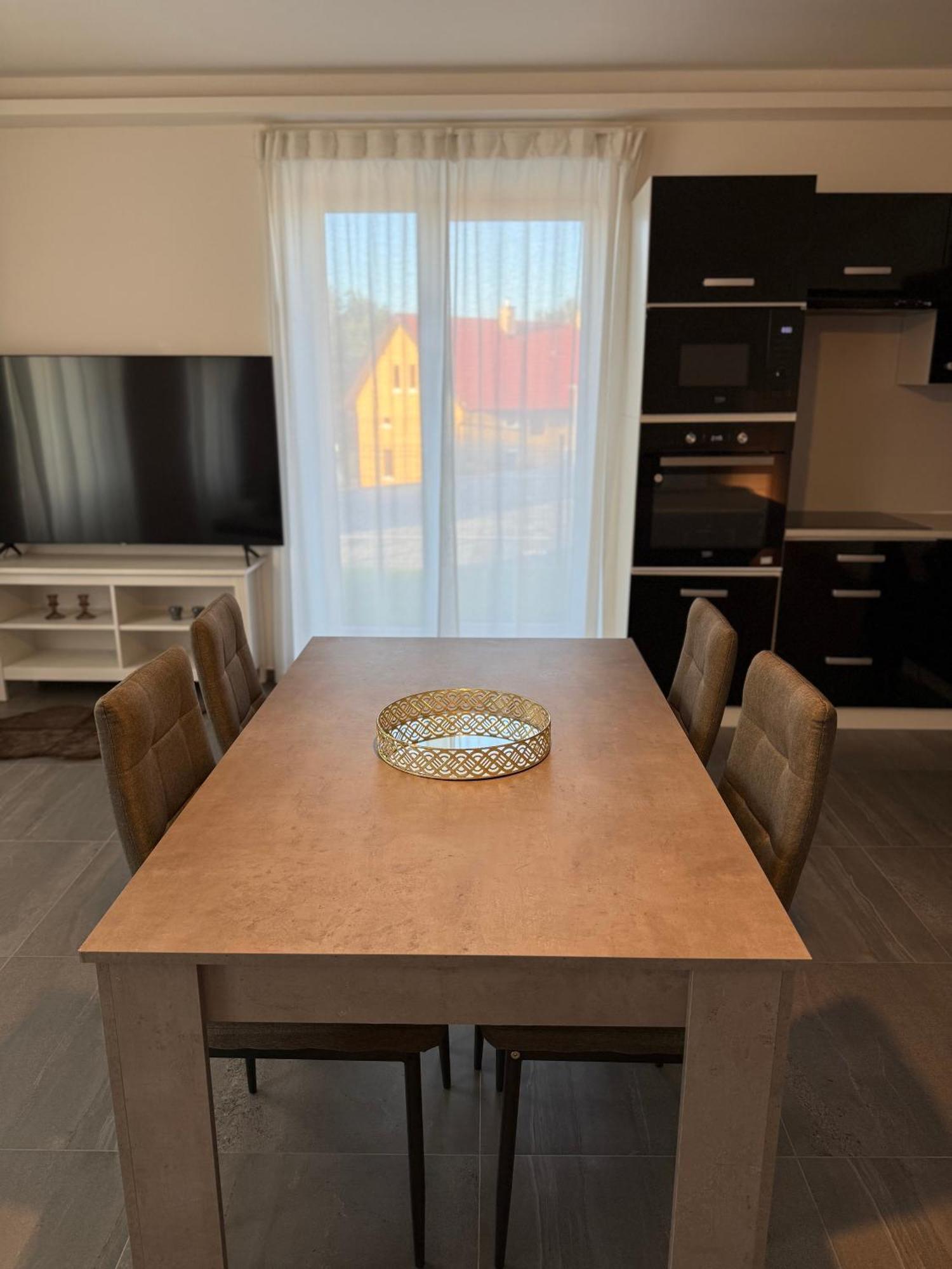 72m2 Private Garden Parking Free Apartment