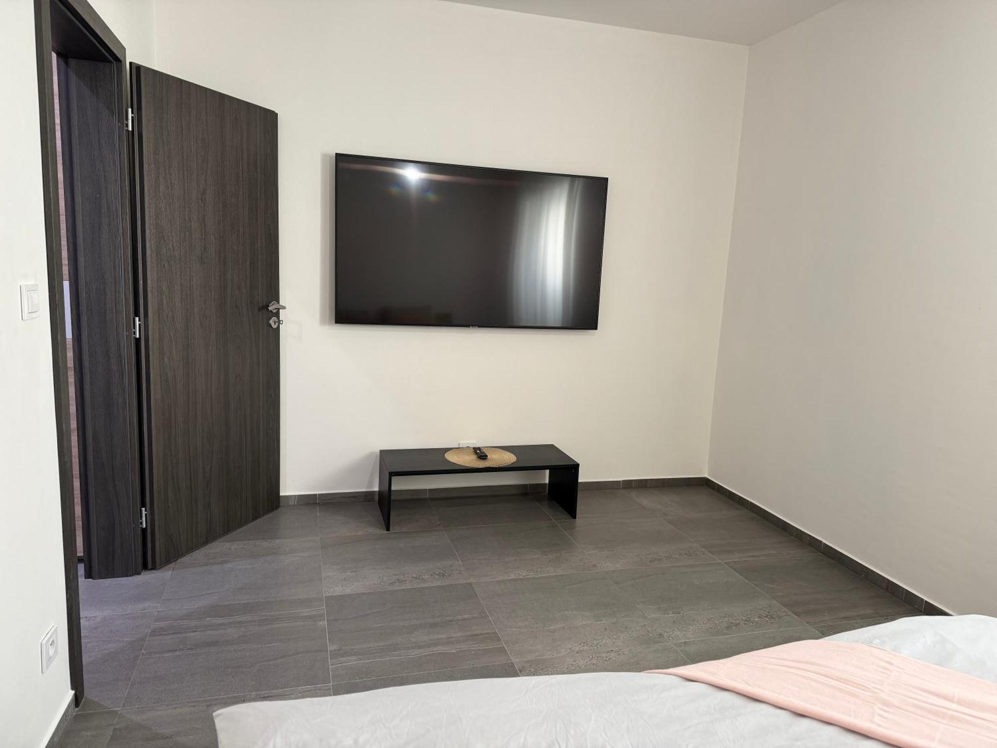 72m2 Private Garden Parking Free Apartment *