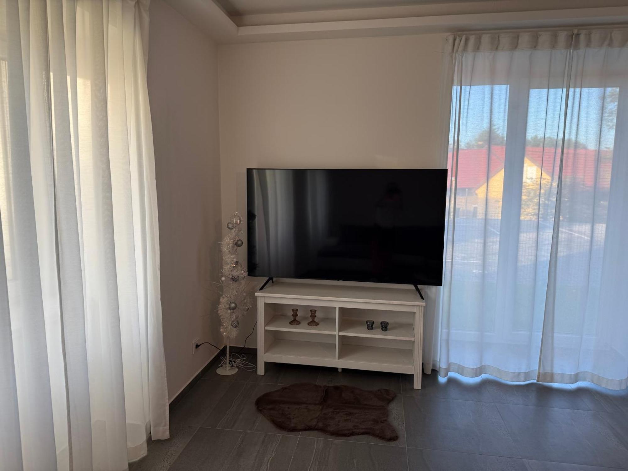 Apartment 72m2 Private Garden Parking Free *