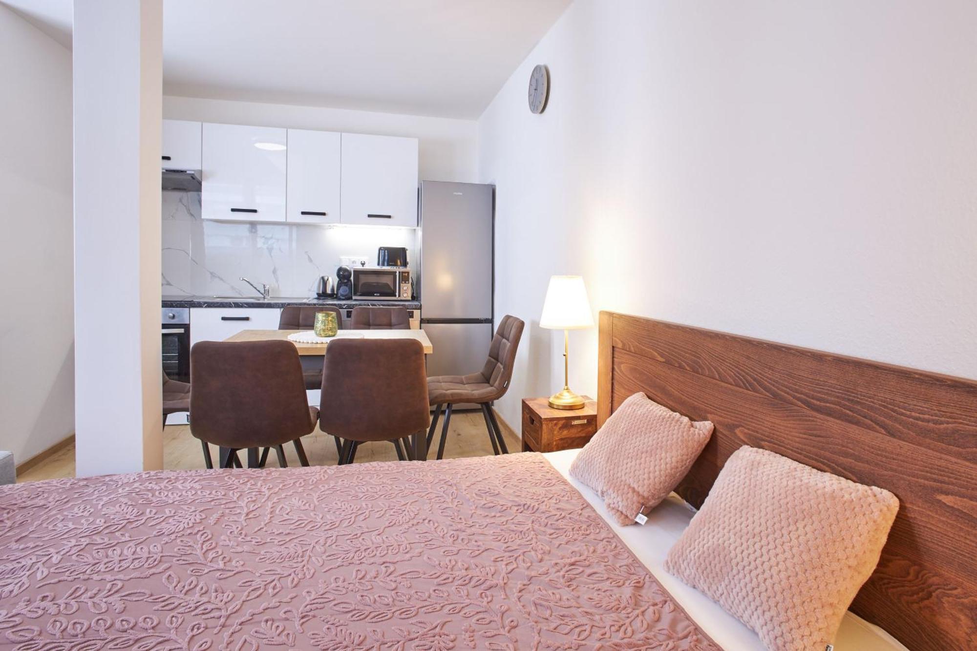 Wenceslas Square Lägenhetshotell 4*