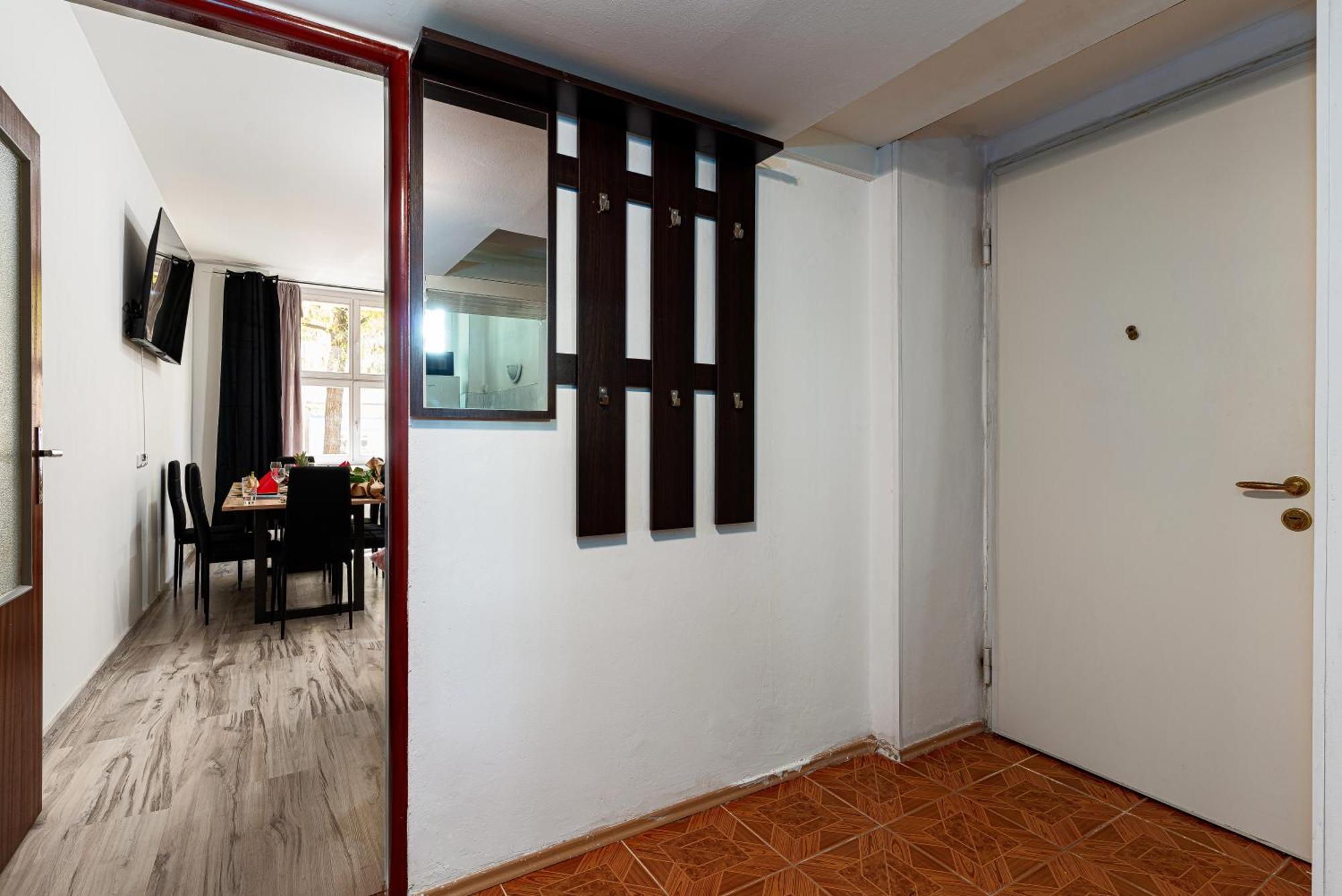 Golden Lion Apartment