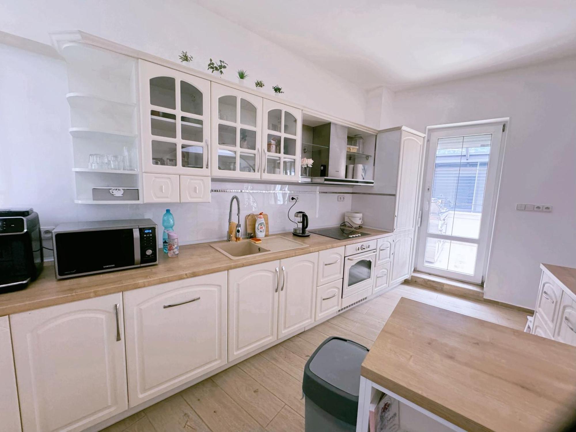 Bed & Breakfast Biomade Prag