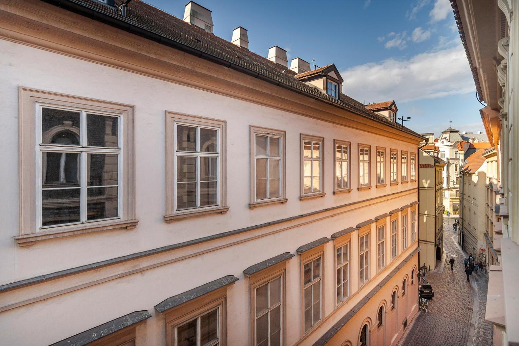 Apts In Old Town By Michal&friends Prag