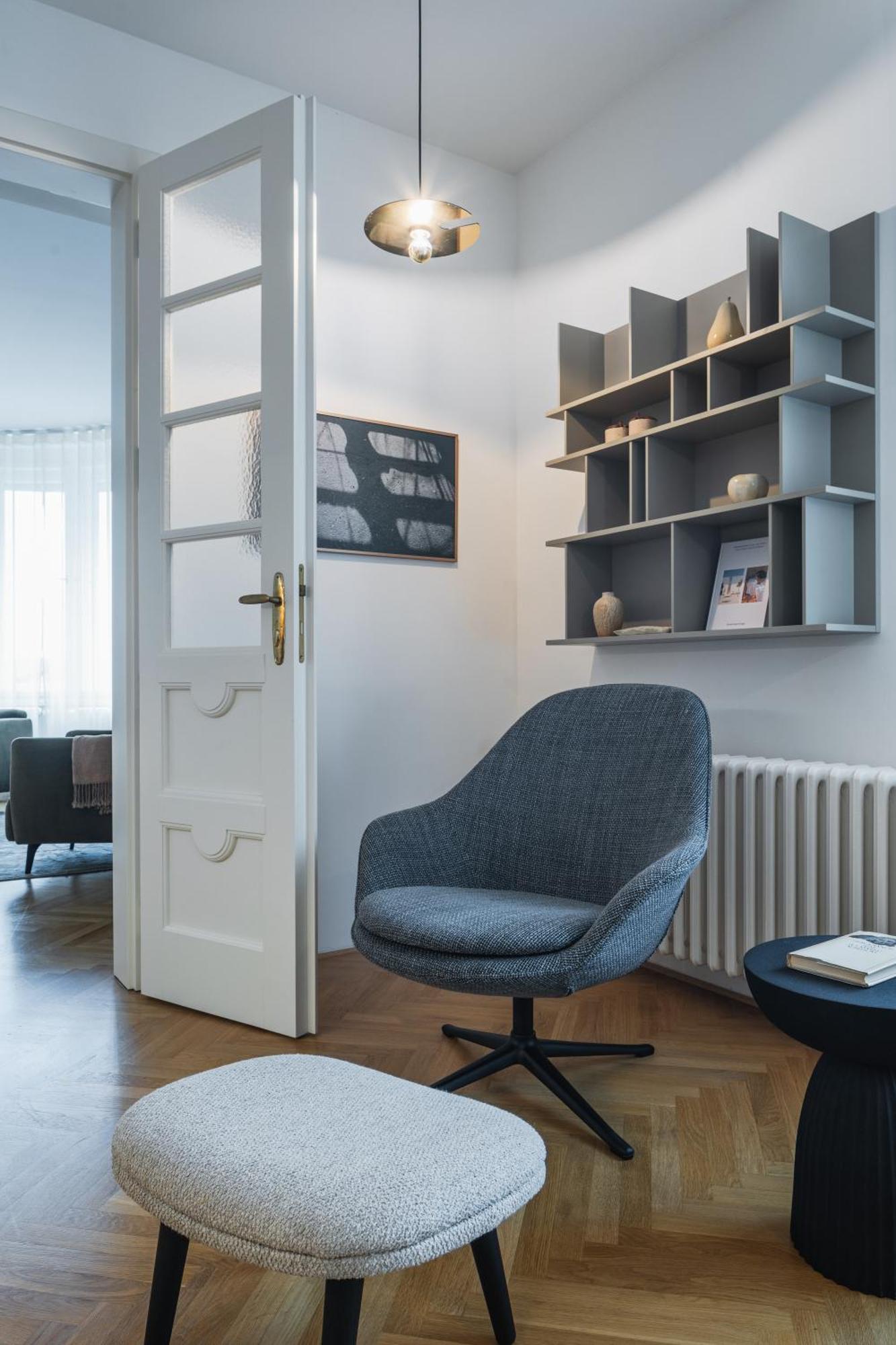Days - Luxury In Hip Area - 