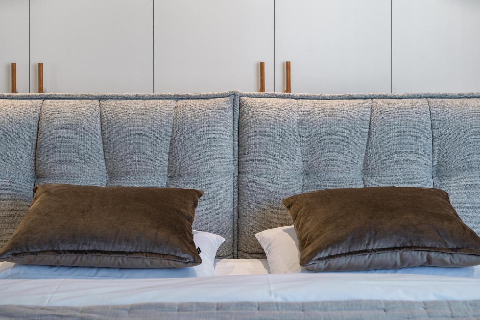 Days - Luxury In Hip Area - 