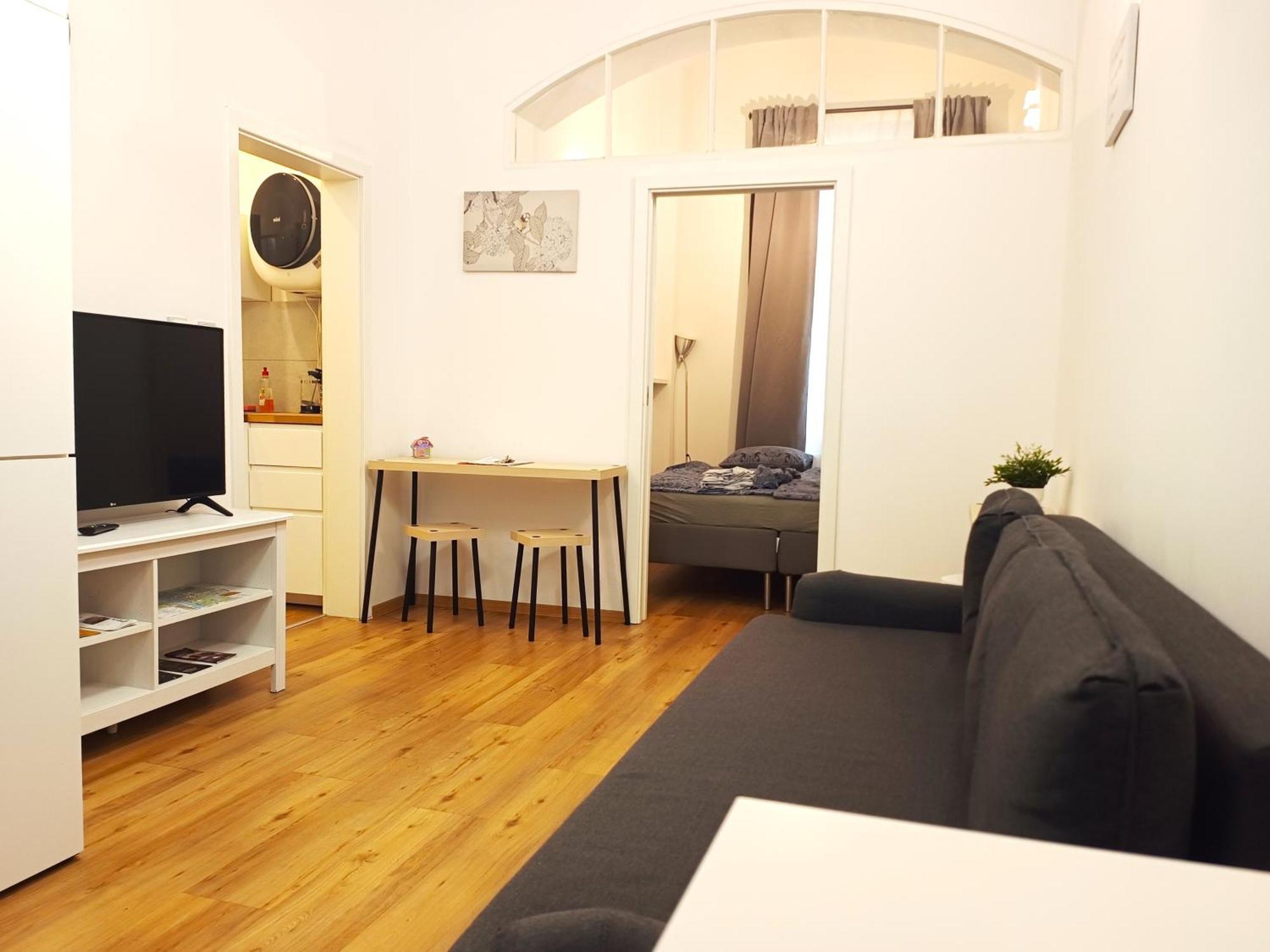 Duplex *