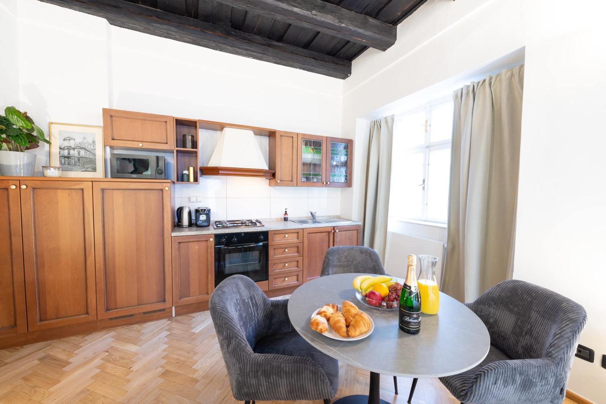 Adam's - Great Price & Location Lejlighed *