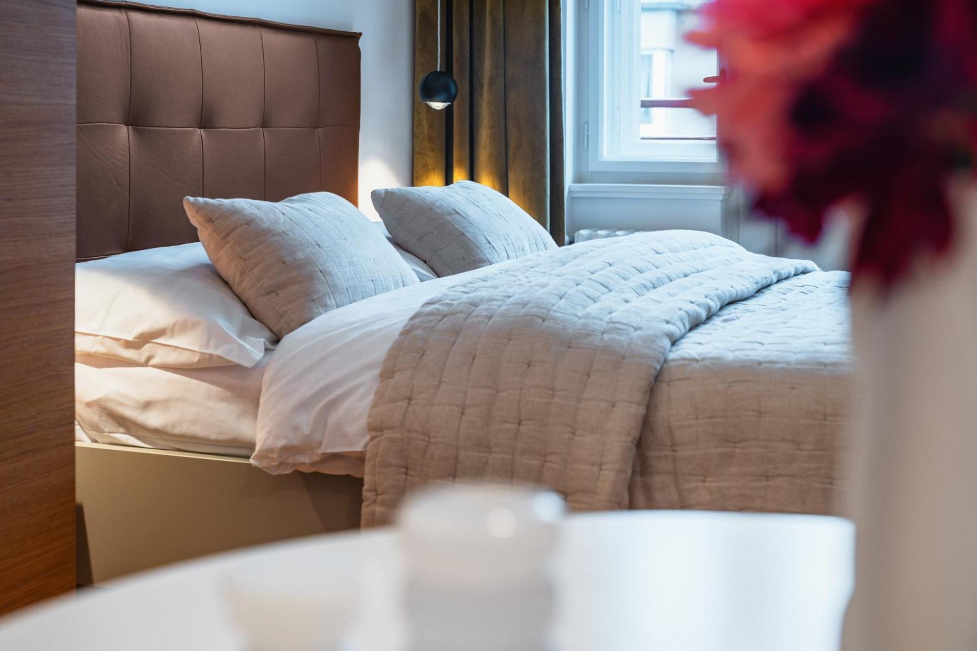 Days - Luxury In Hip Area - 