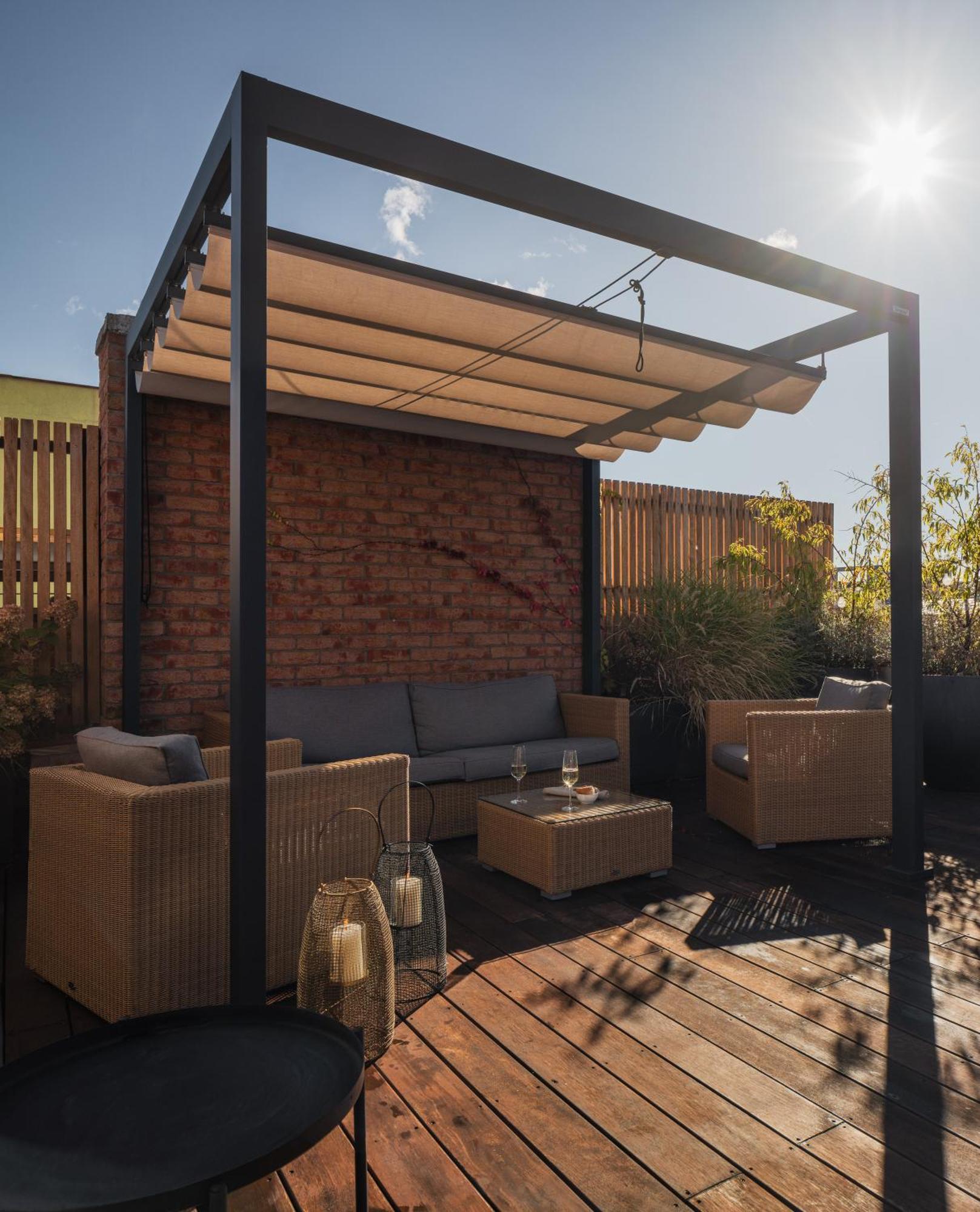 Days - Luxury In Hip Area - 