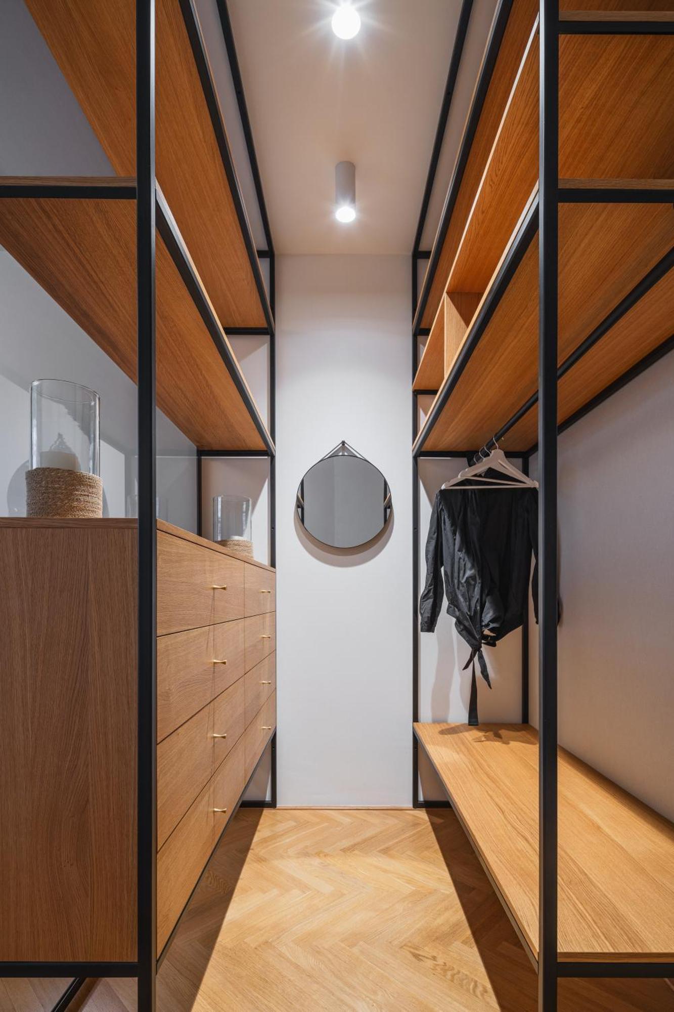 Days - Luxury In Hip Area - 
