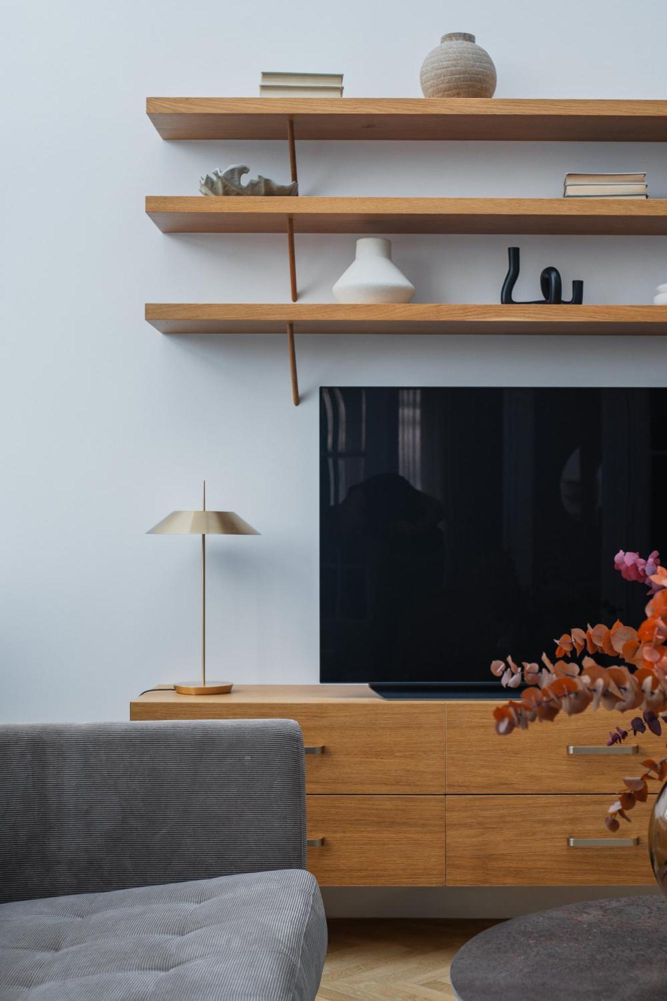 Days - Luxury In Hip Area - 