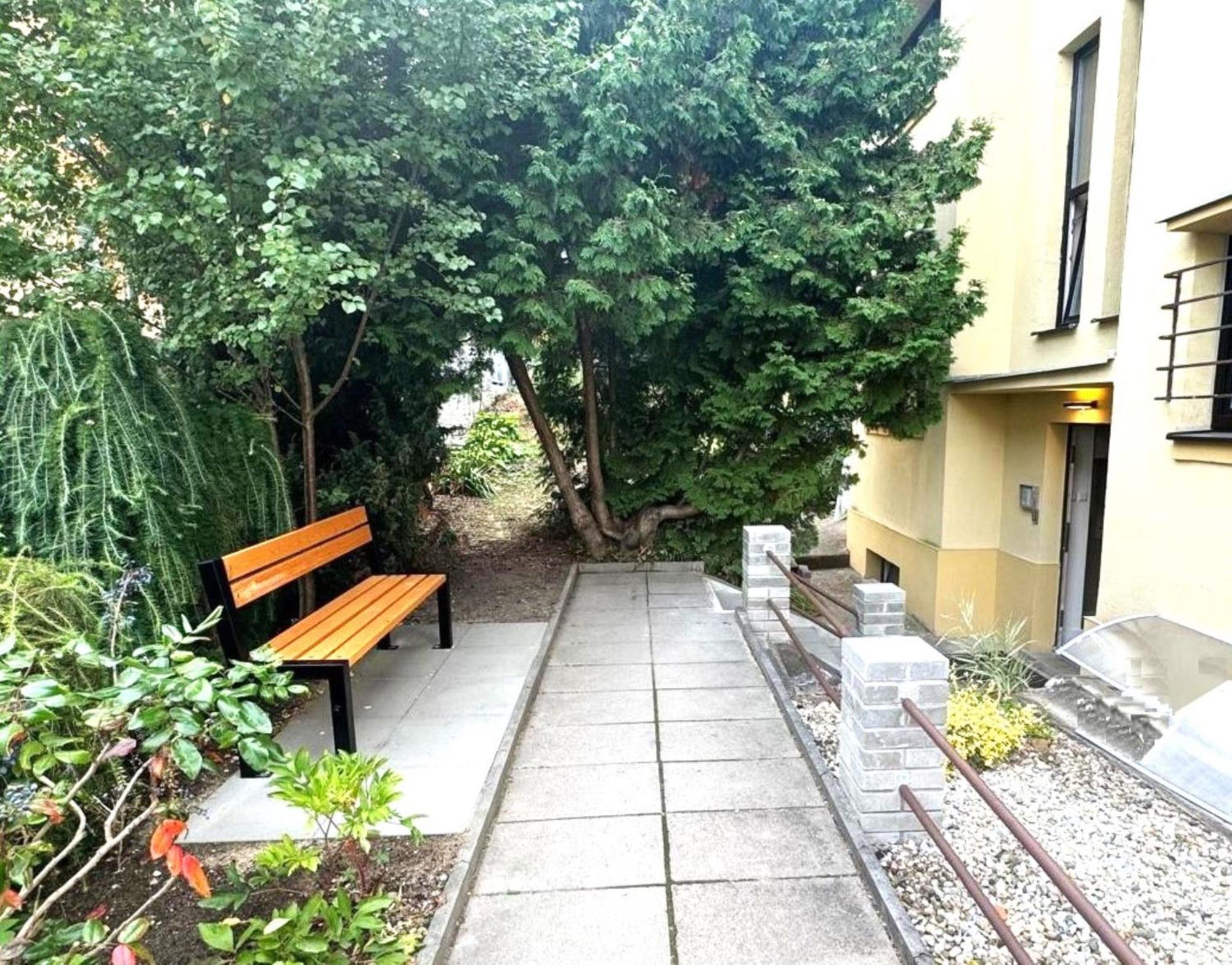 Hillside Prag