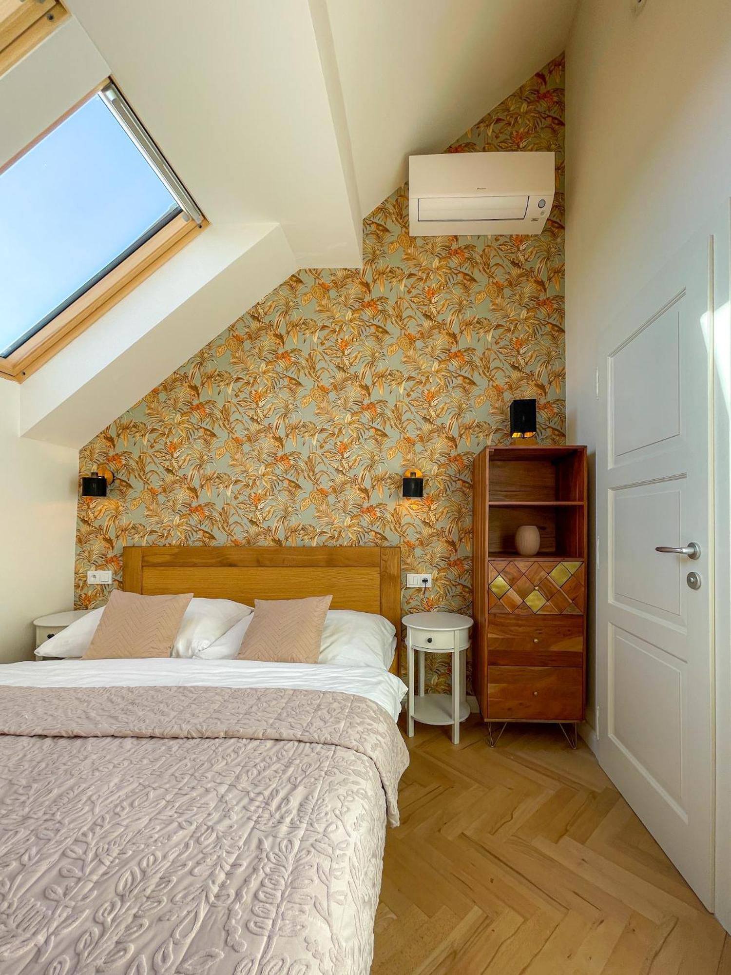 Stupartska - Attic Old Town
