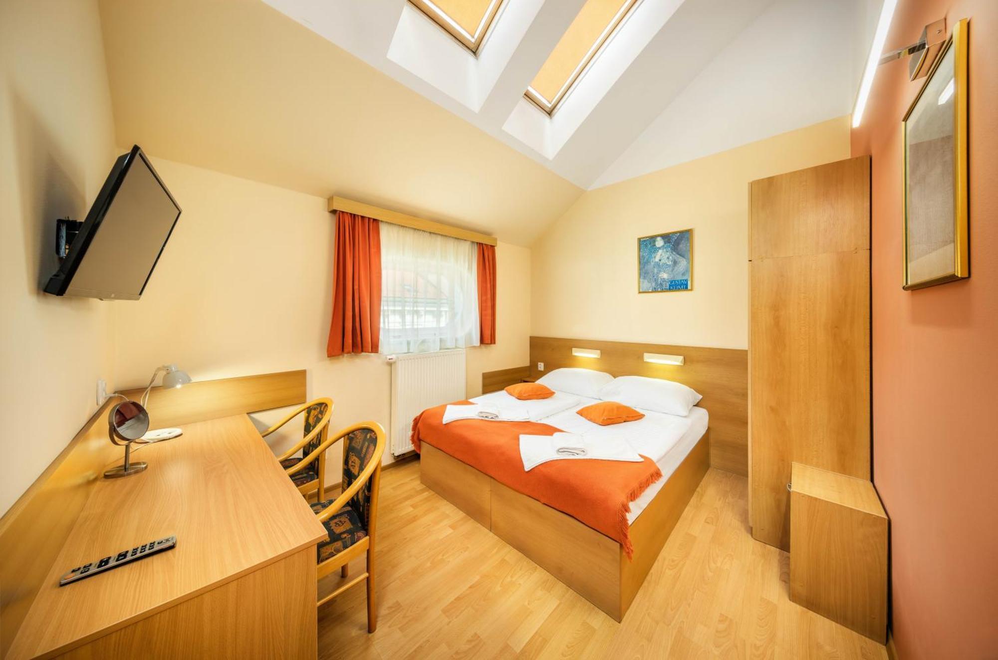 Tabor Hotell Prag