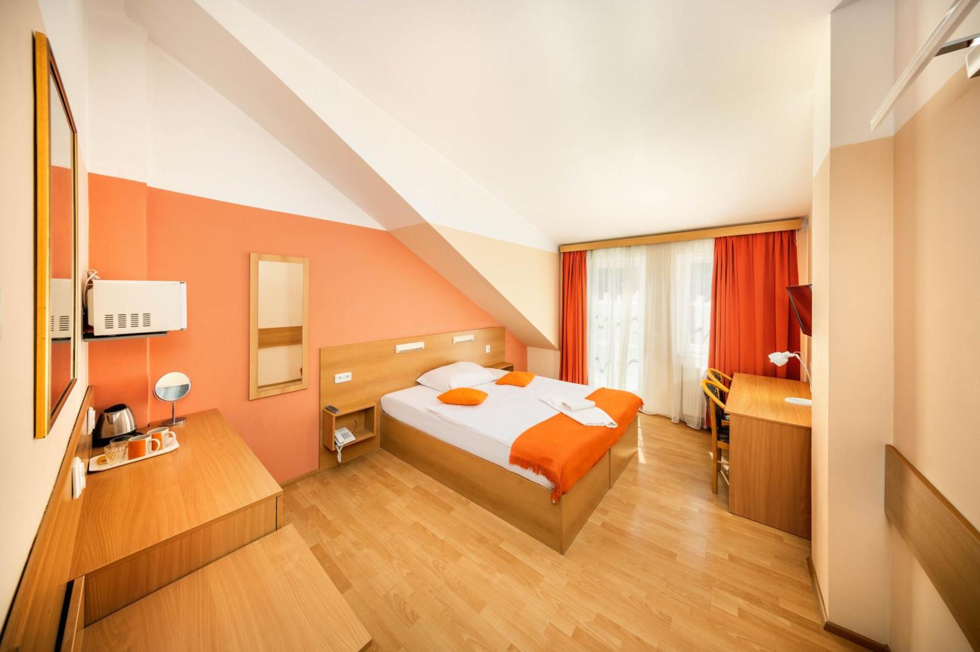 Tabor 3* Prag