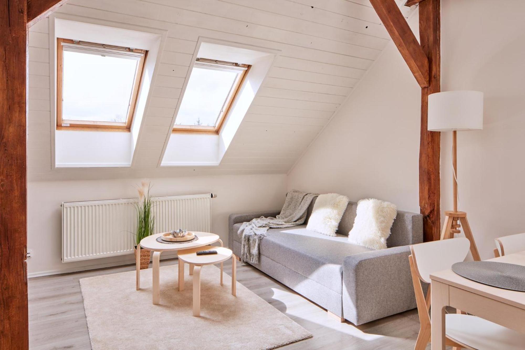Days - Bright - Fast Wifi - Quiet Area Apartment Prag