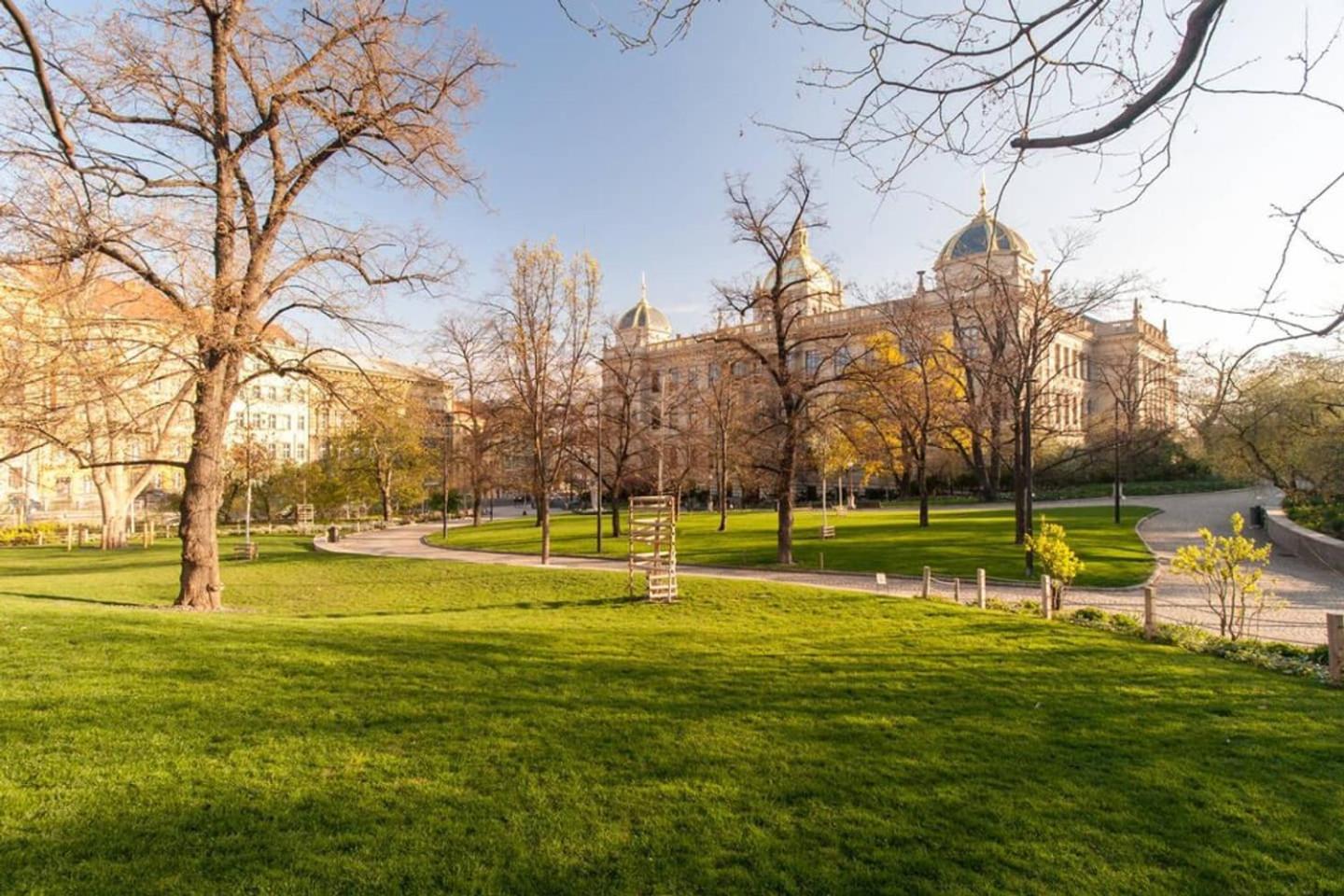 Wenceslas Square 150 M2 Prag