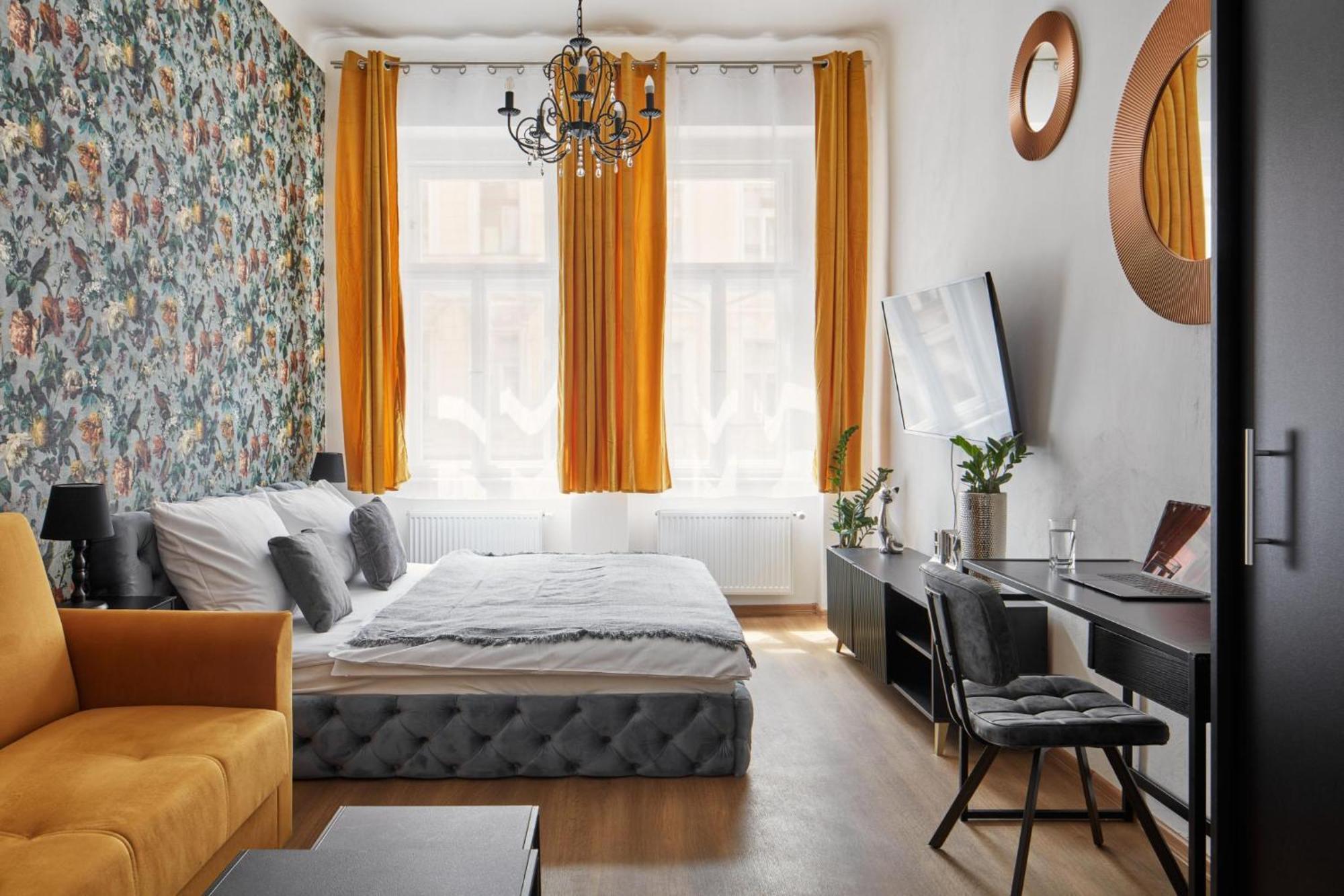 Days - Sunlit 1bdr - Netflix - Yet Quiet - New Town
