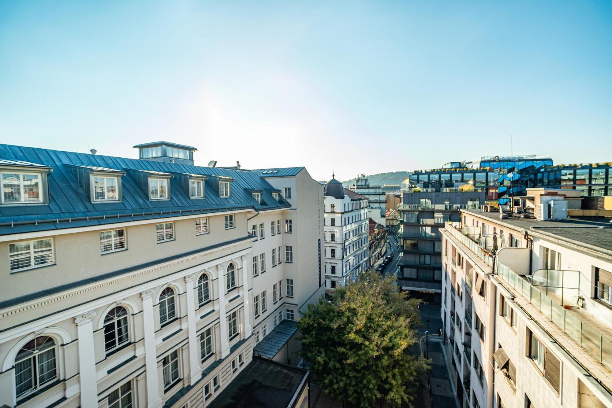 Apartment High-class Rooftop Apt. With Spacious Terrace Prag