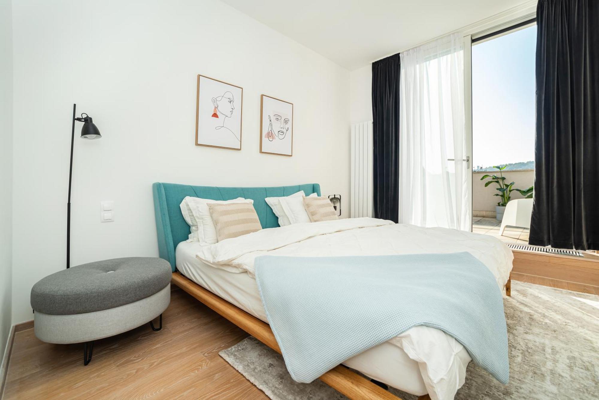 Apartment High-class Rooftop Apt. With Spacious Terrace *