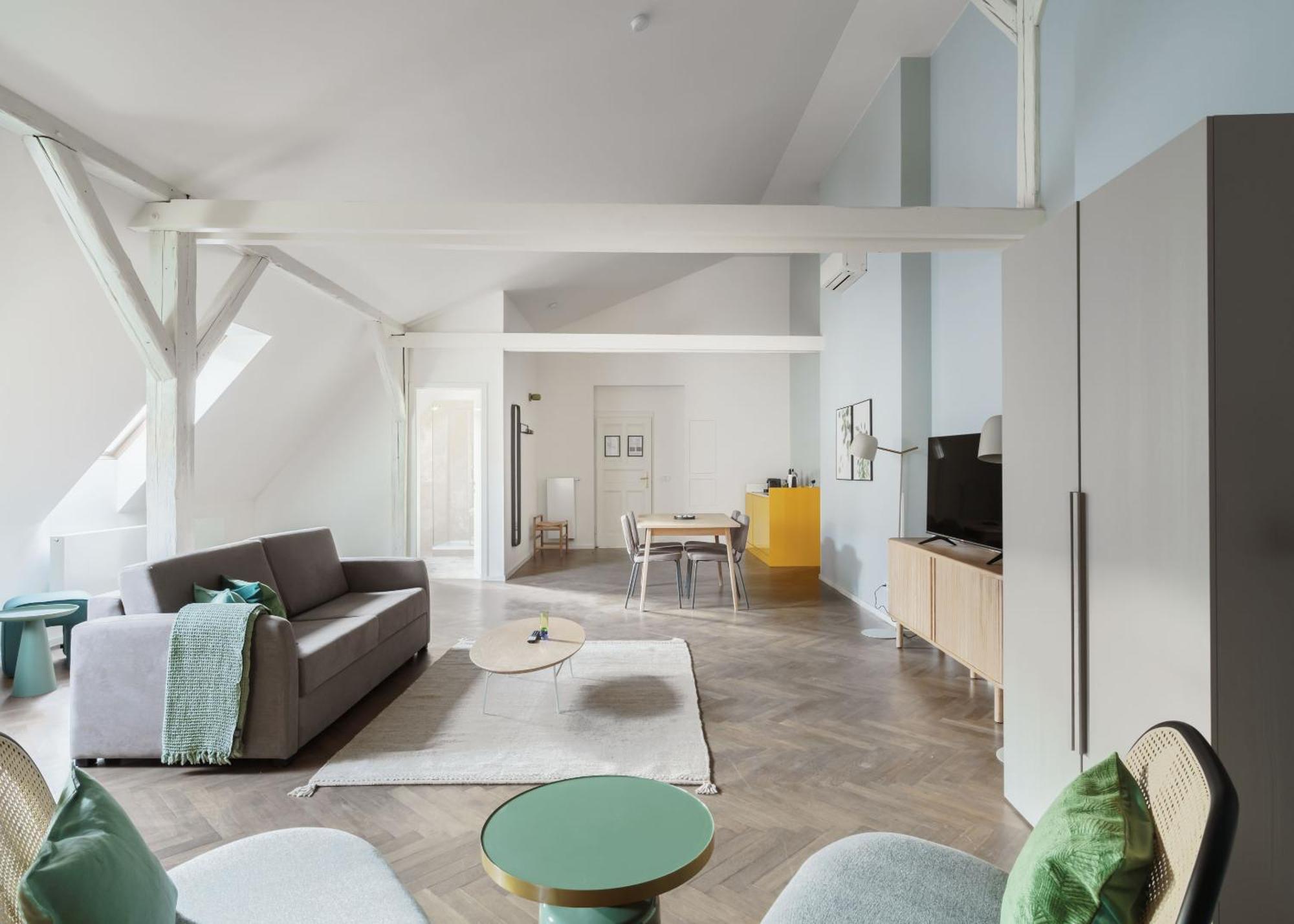 Limehome Halkova Prag