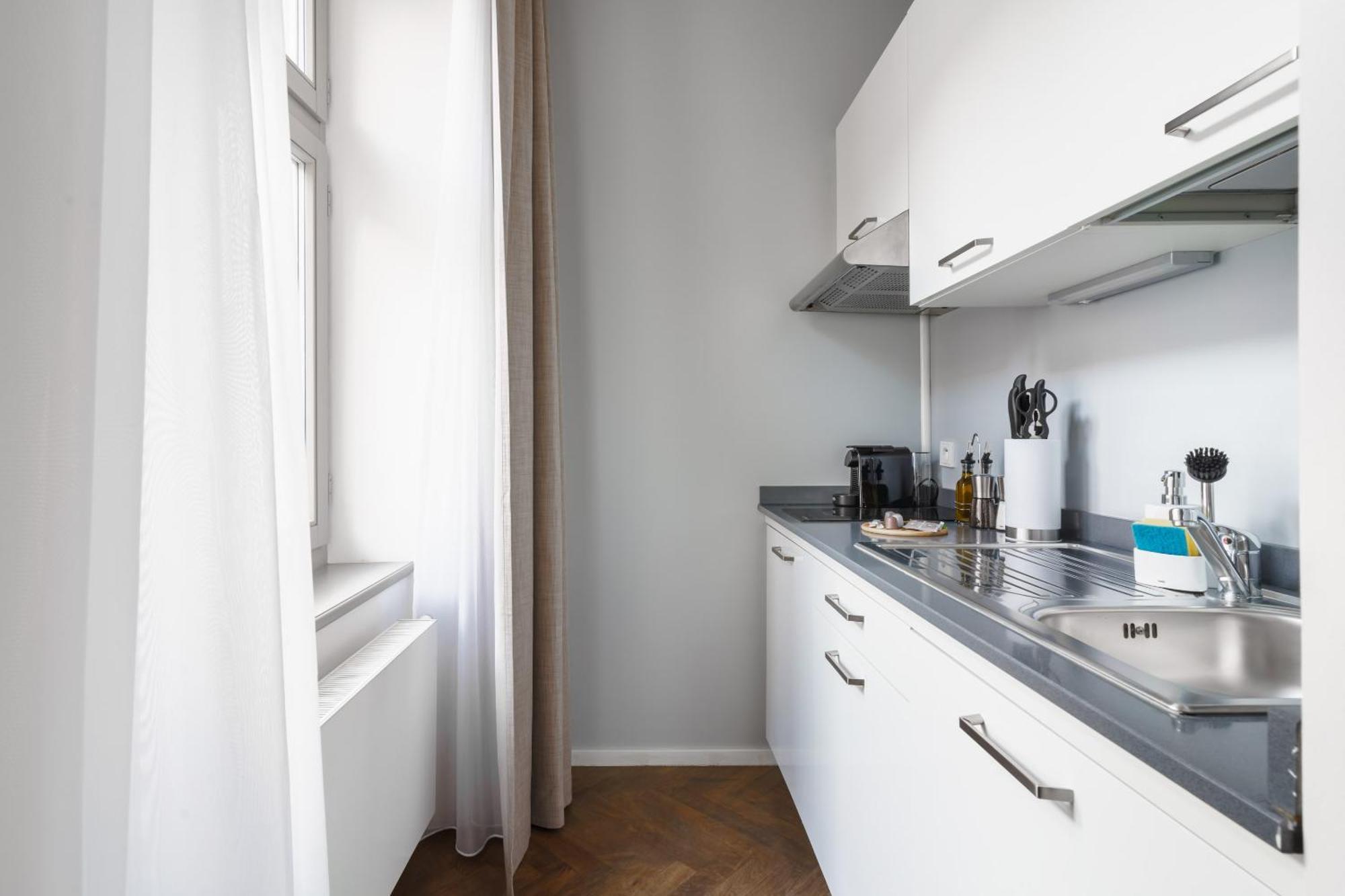 Limehome Halkova Prag
