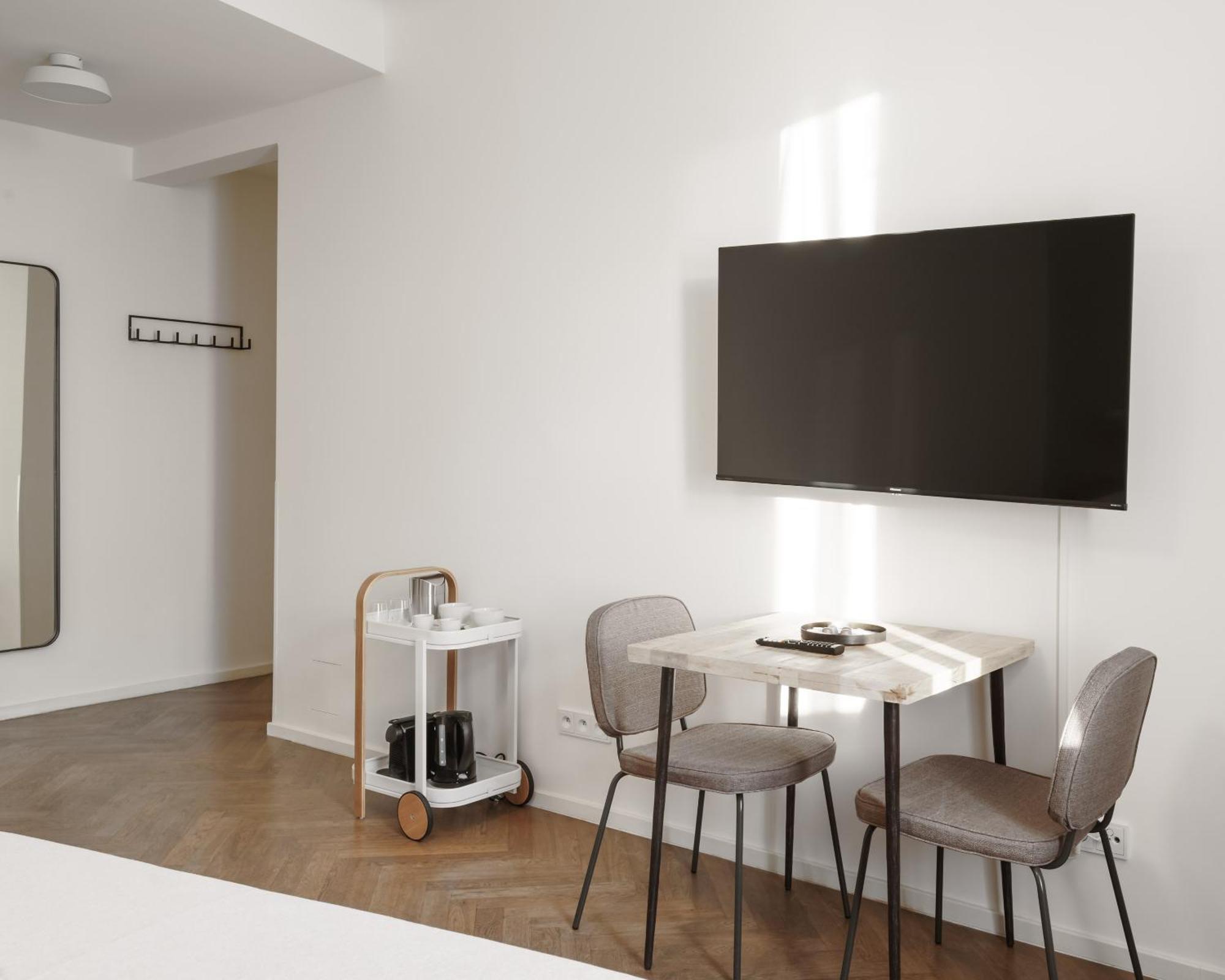 Limehome Halkova Aparthotel Prag