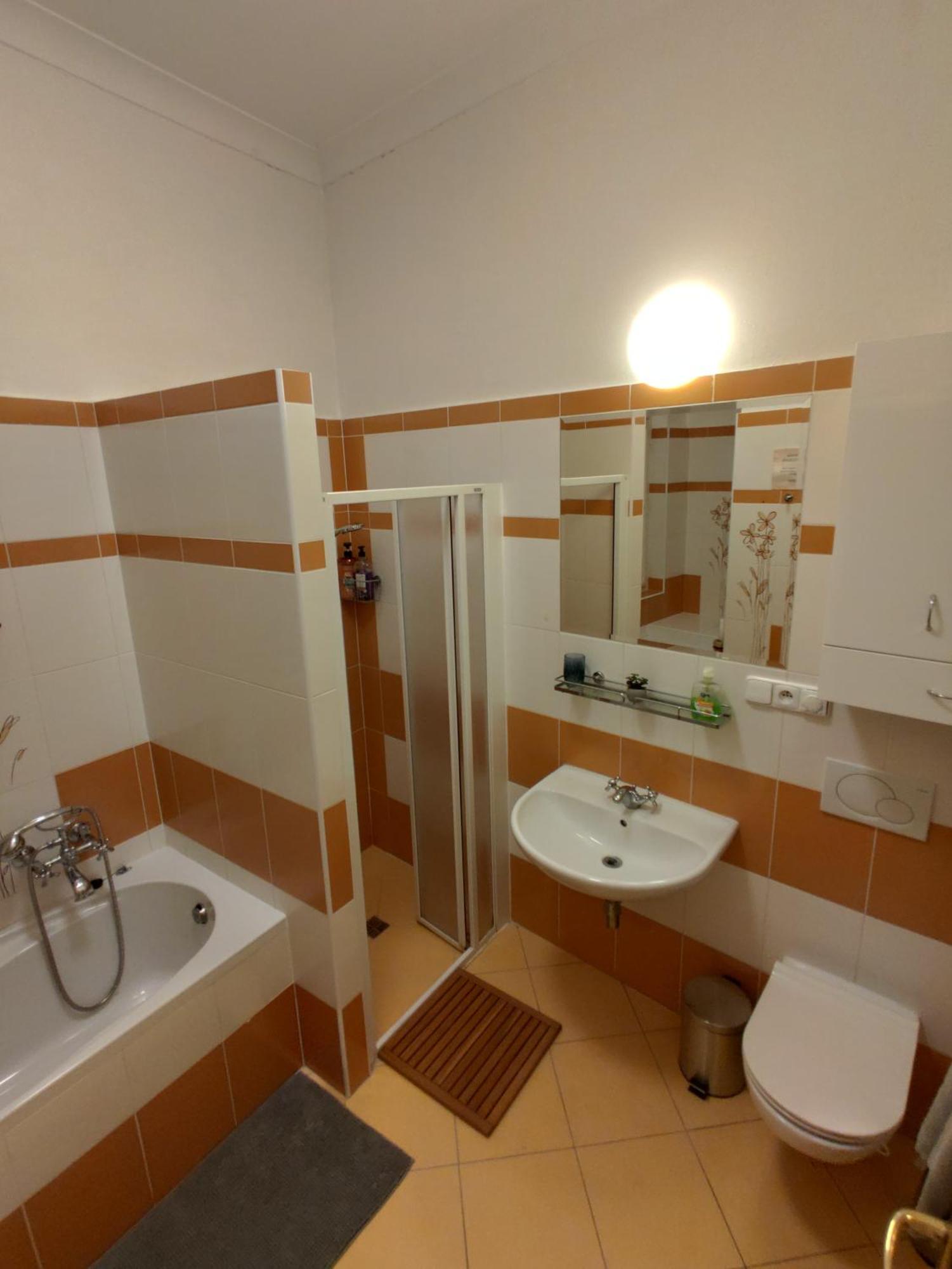 Apartment Cozygem Apt 2 Mins Walk Charles Bridge Prag