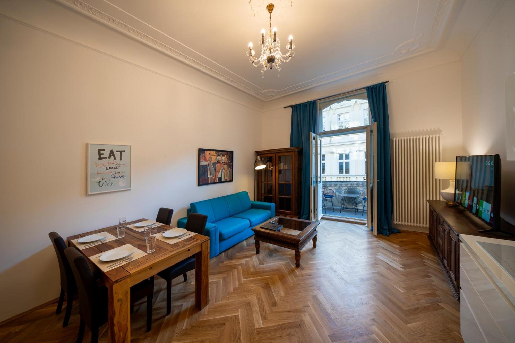 Apartmán Old Town - Michalska 4*