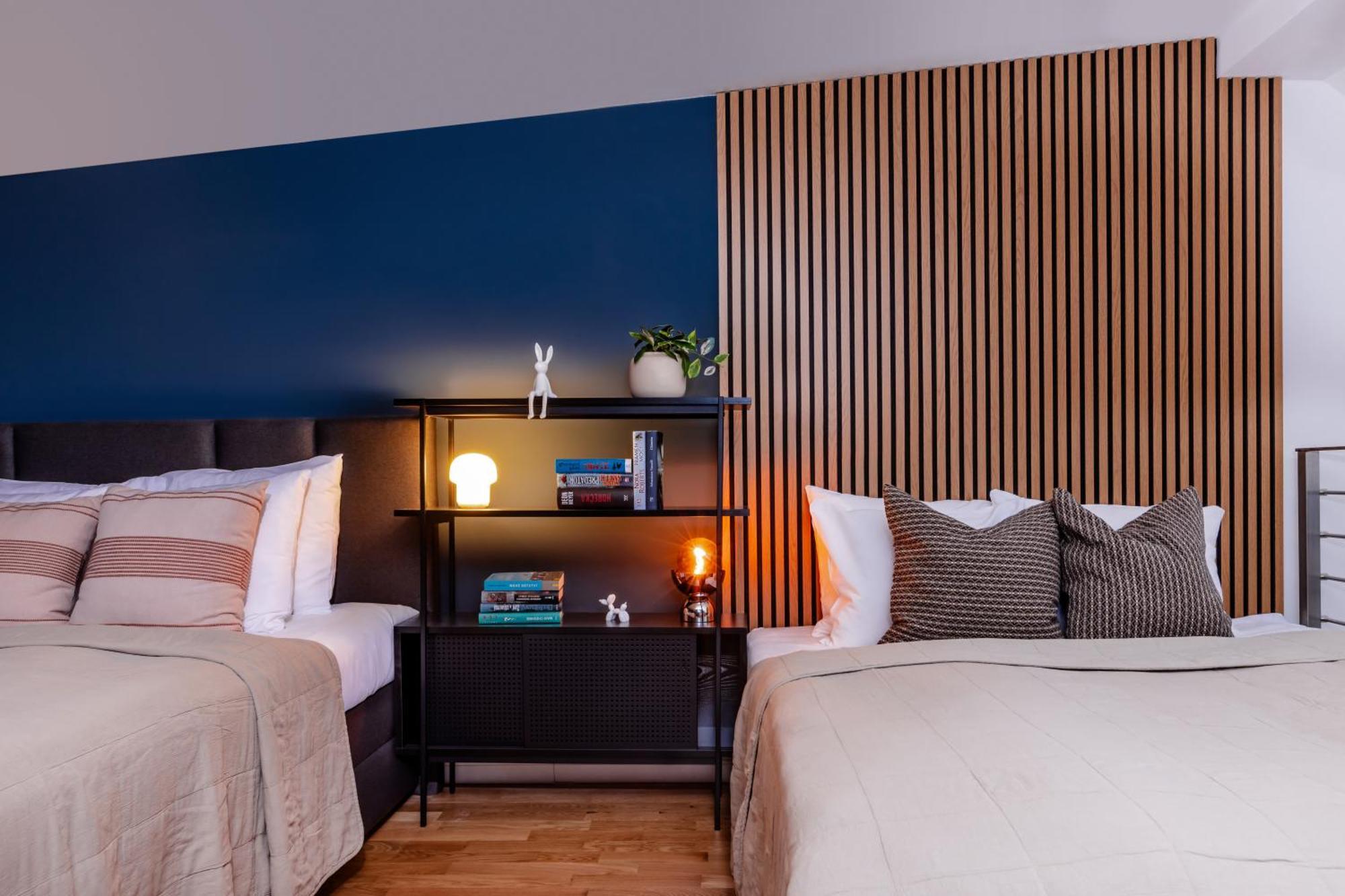 Turnkey I Charles Square Apartment