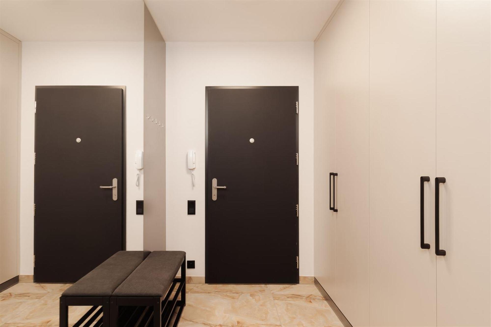 Luxury Sunny - Garage Parking, Metro, Balcony, Ps5 With Games * Prag