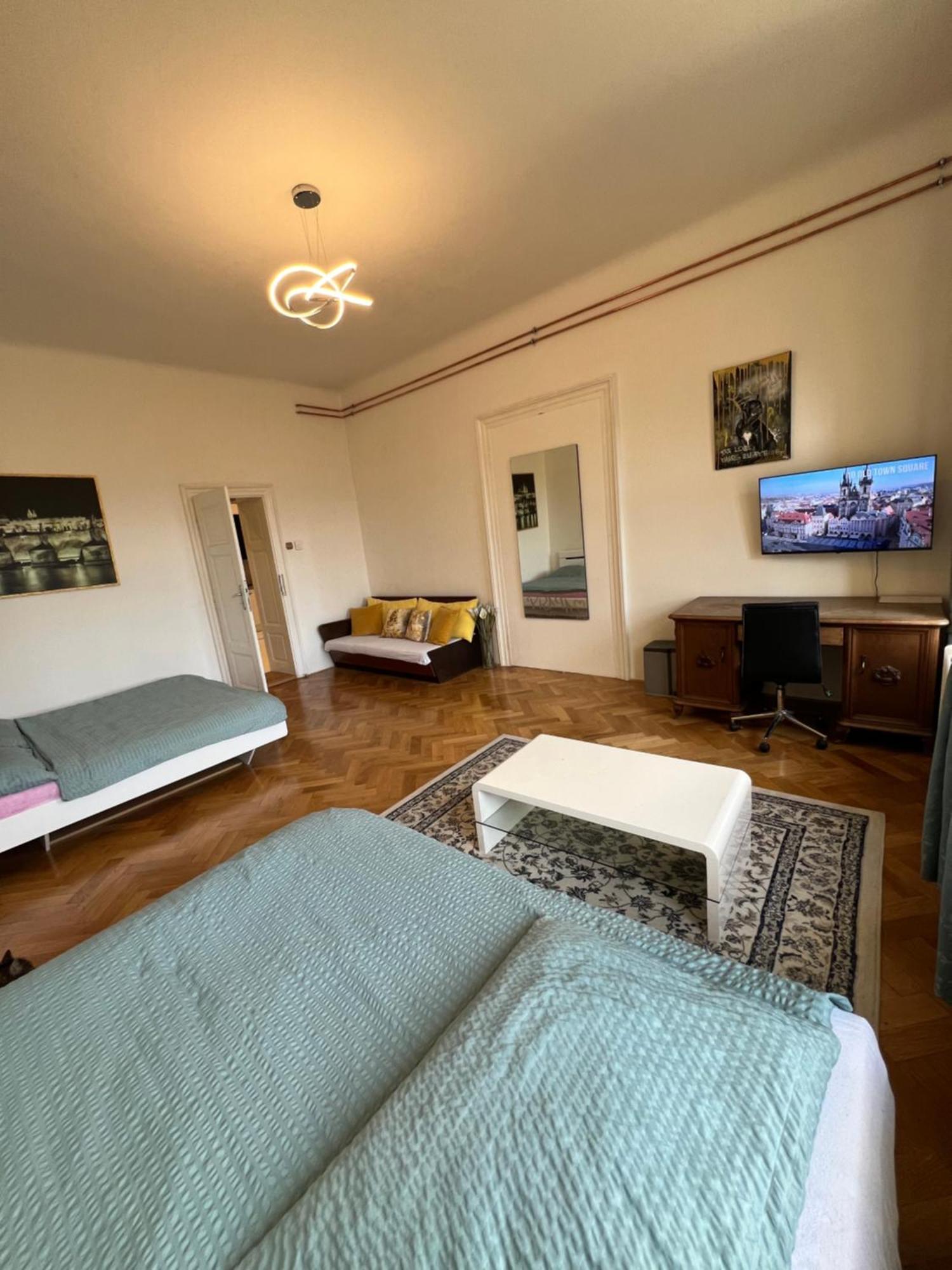 Wenceslas Square 150 M2 *
