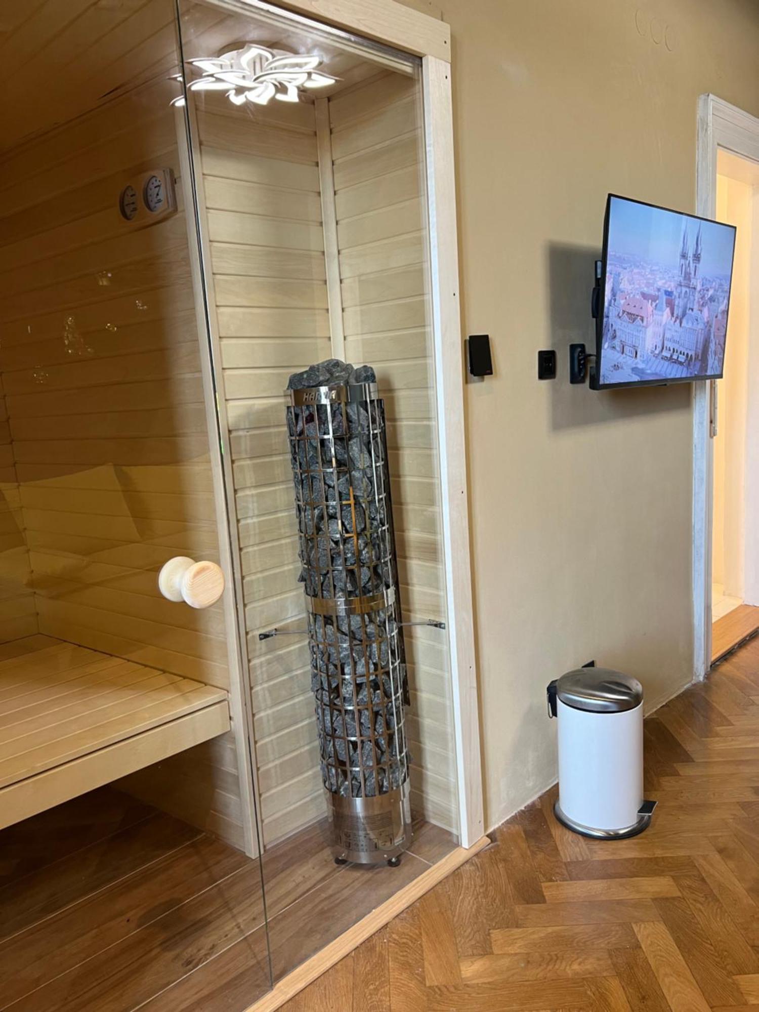 Wenceslas Square 150 M2 Apartment