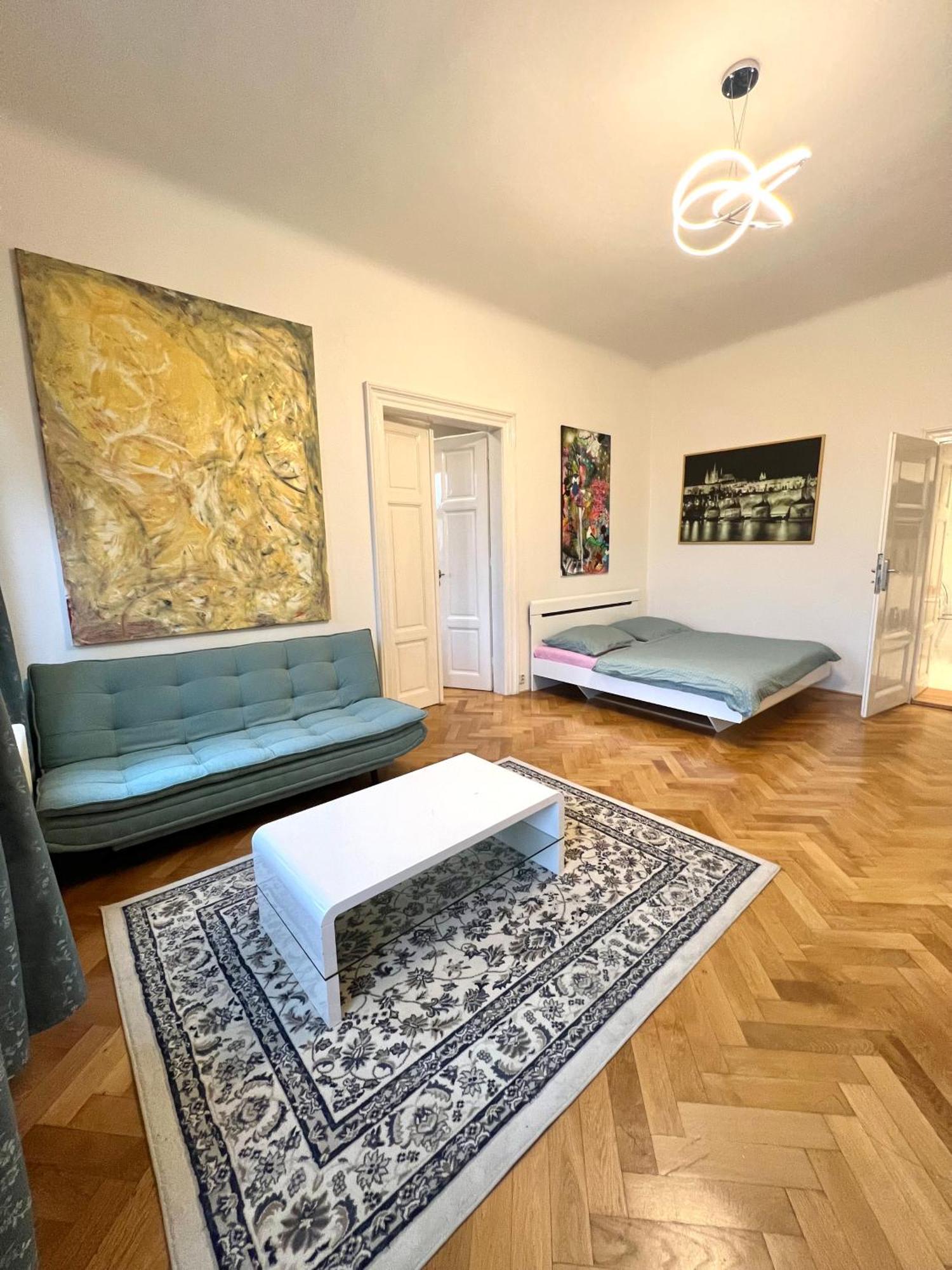 Wenceslas Square 150 M2 Apartment *